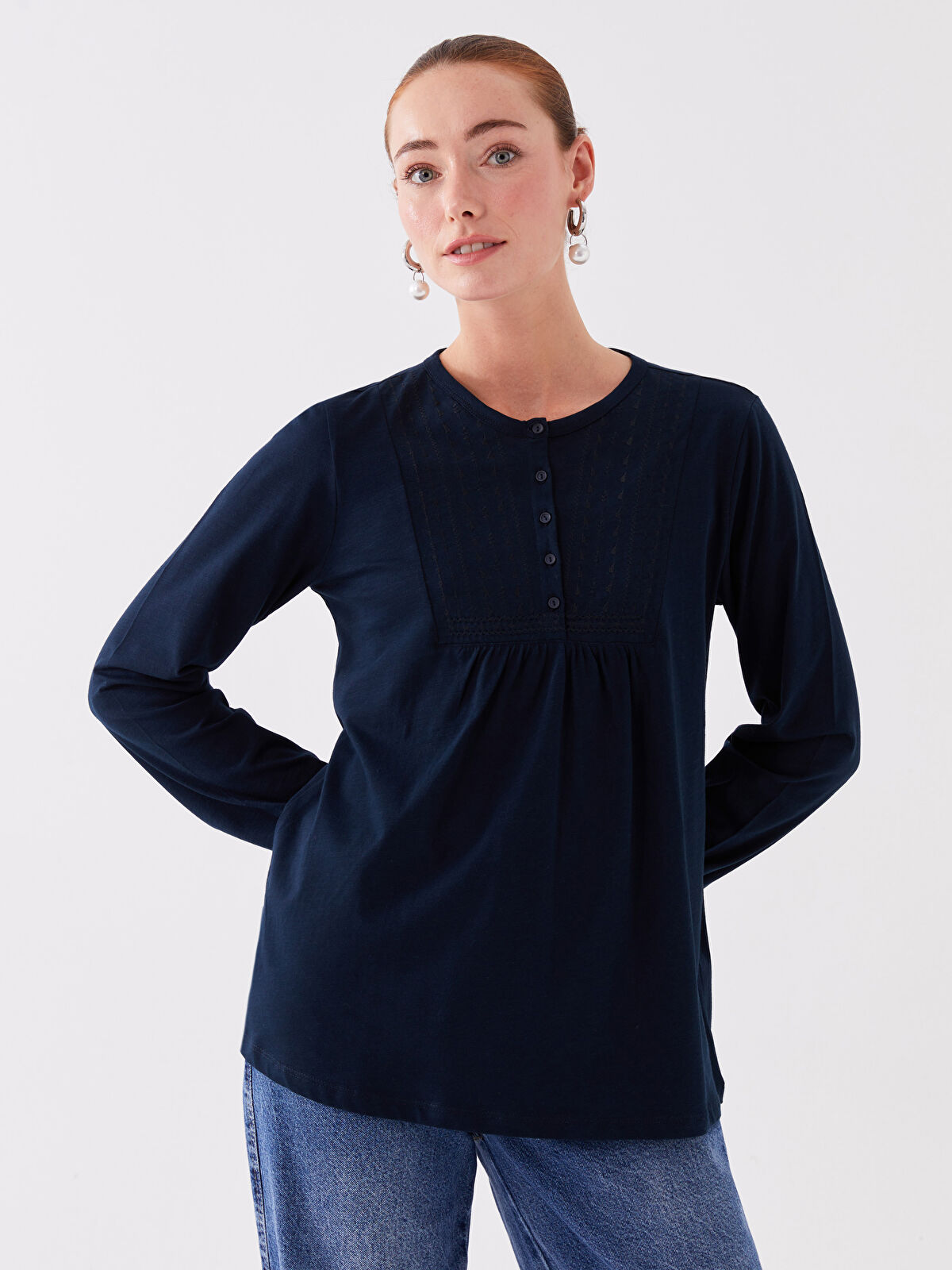 LCW Grace Crew Neck Embroidered Long Sleeve Women's Blouse