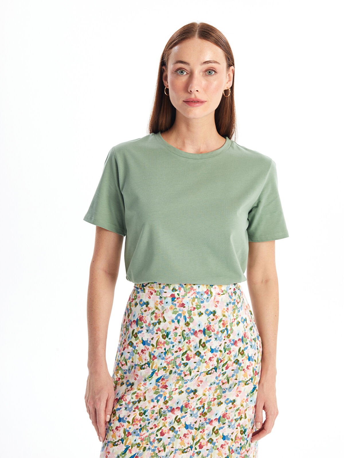 LCWAIKIKI Basic Yeşil Bisiklet Yaka Düz Kısa Kollu Kadın Tişört