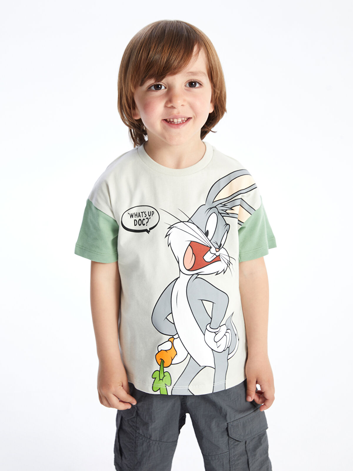 LCW Kids Bisiklet Yaka Bugs Bunny Baskılı Erkek Bebek Tişört