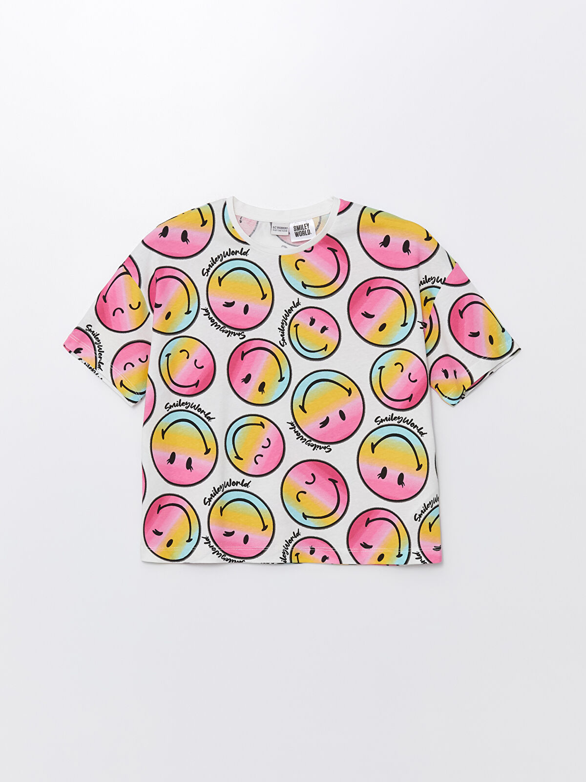 Үйде жетілген ерлі-зайыптылар түсірген нағыз порно