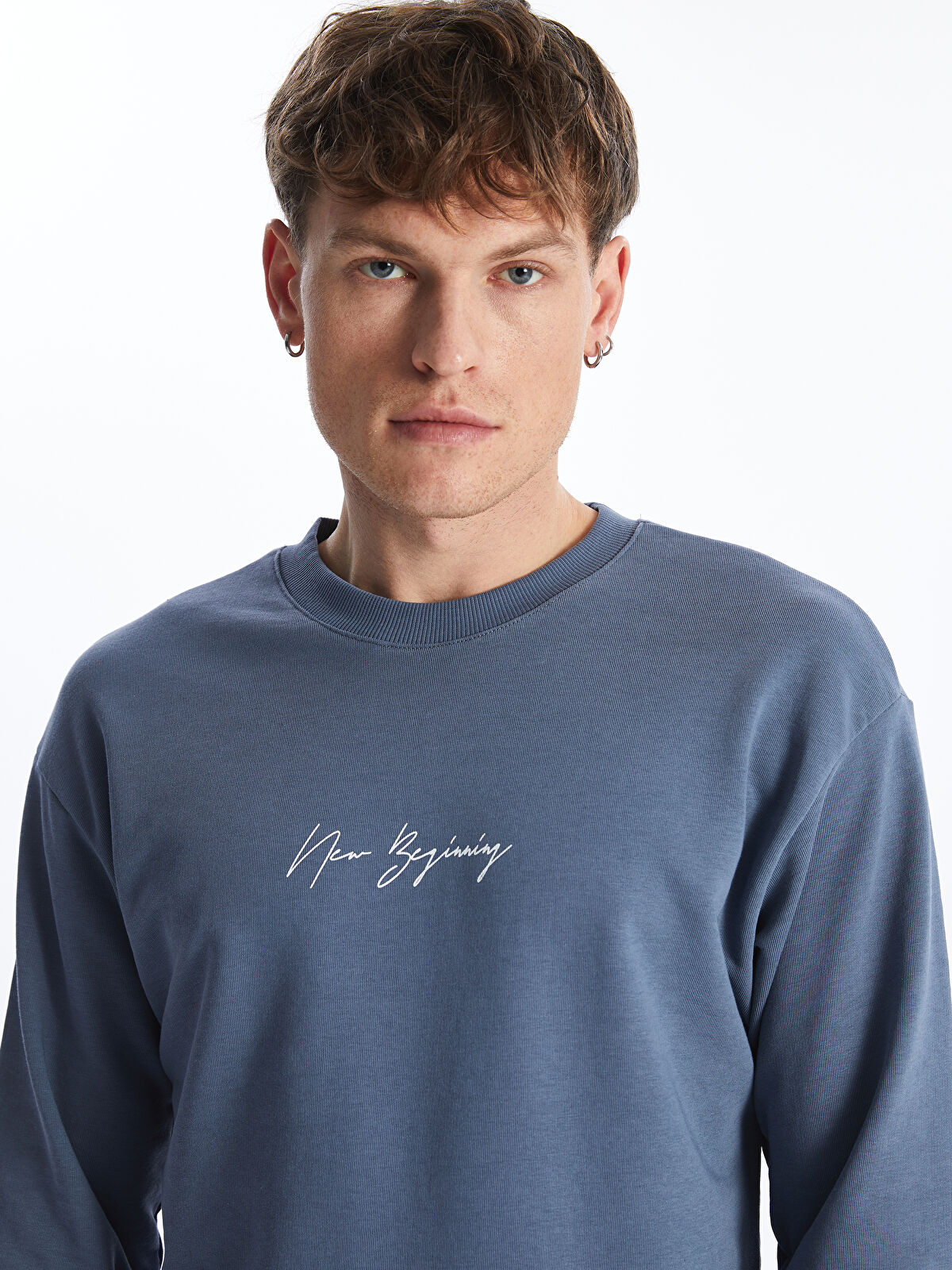 トップス L'Appartement DEVISION CREW NECK SWEAT Crew-neck sweatshirt with lettering Mud | Replay Jeans