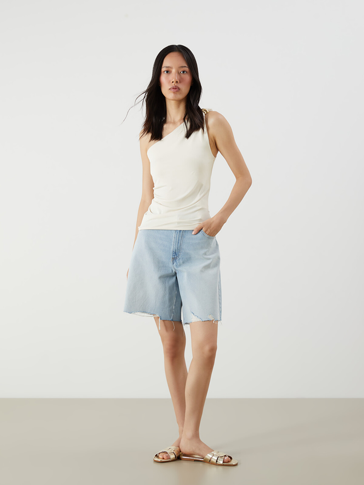 LCW Jeans Standard Fit Ripped Detail Women's Denim Shorts