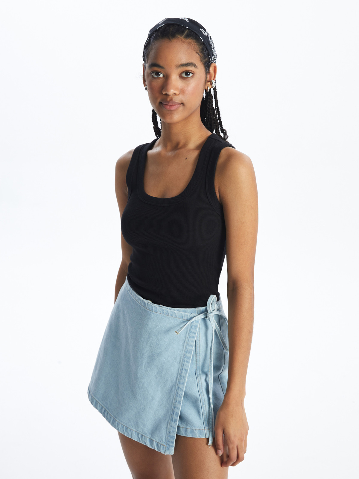 XSIDE Women's U Neck Plain Tank Top - S4HP78Z8-CVL | LC Waikiki