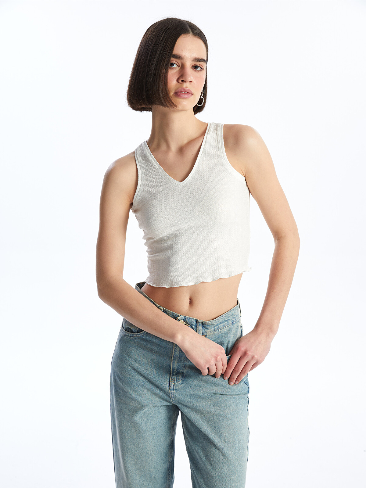 XSIDE Women's V-neck Plain Crop Top - S4IL46Z8-R9J | LC Waikiki