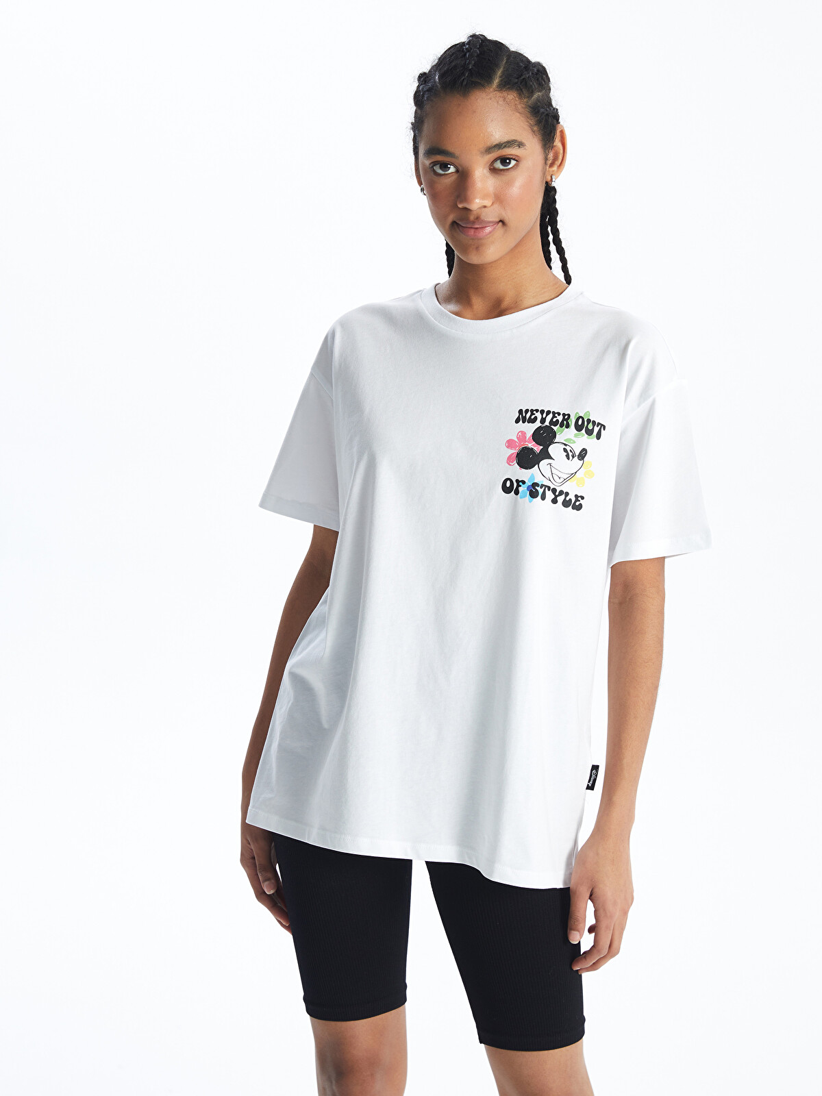 XSIDE Beyaz Bisiklet Yaka Mickey Mouse Baskılı Kısa Kollu Kadın
