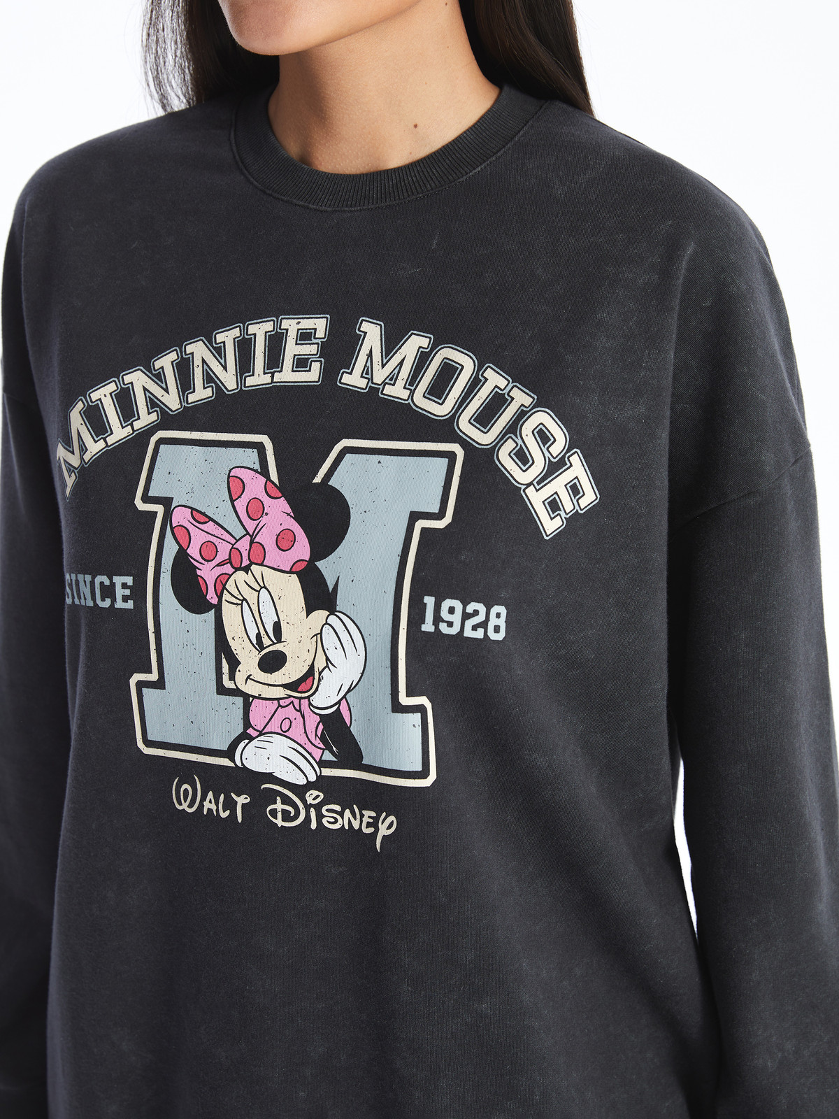 LCW Modest Bisiklet Yaka Minnie Mouse Baskılı Oversize Kadın