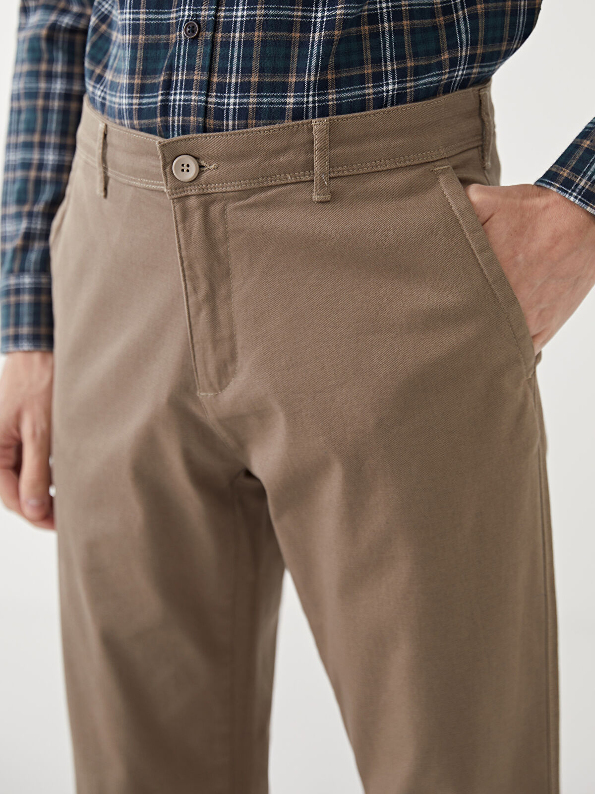 LCWAIKIKI Classic Relaxed Fit Men's Chino Trousers -S4LC63Z8