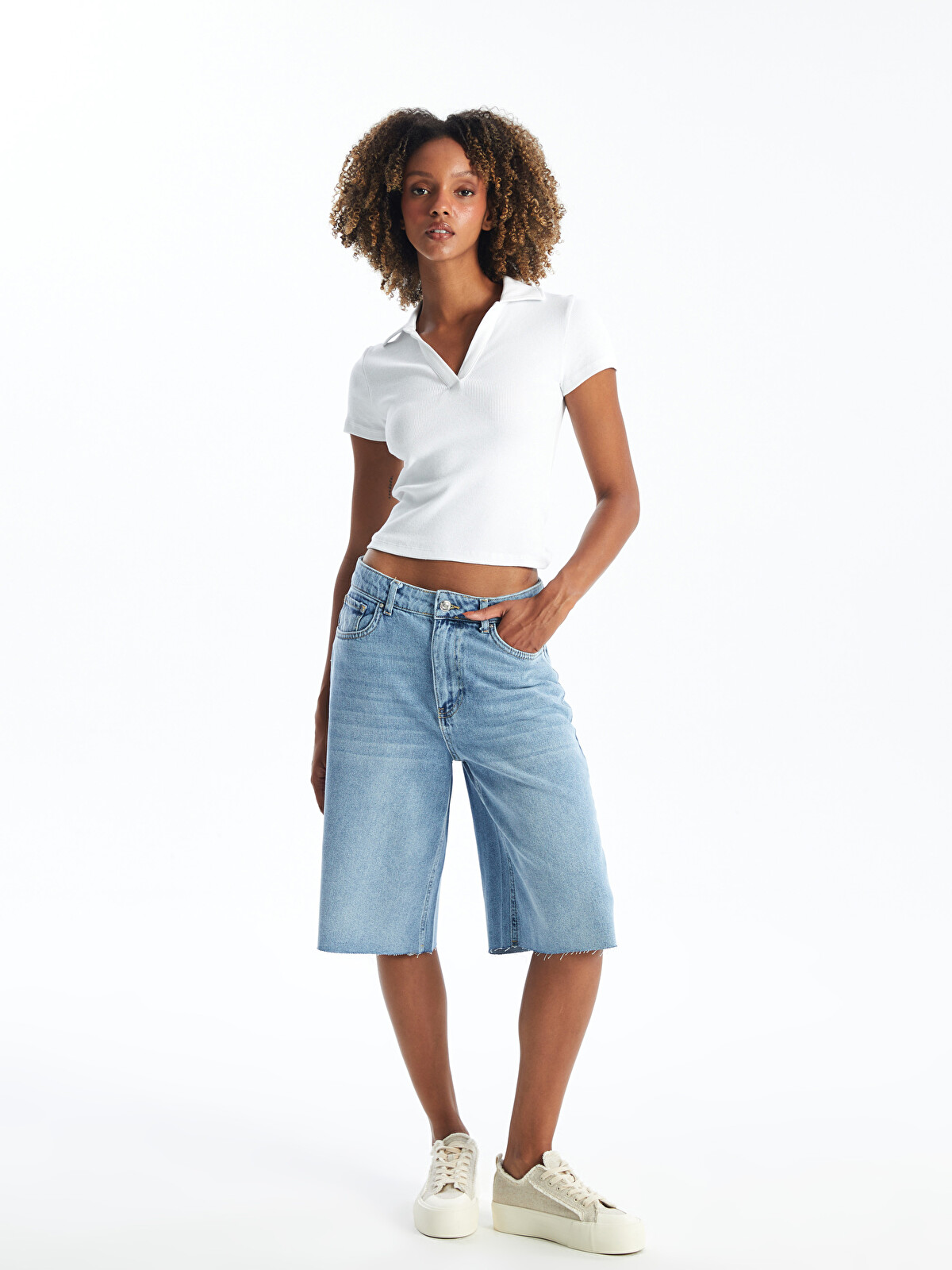 XSIDE Mavi Bermuda Fit Kadın Jean Şort - S4NC21Z8-S1D | LCW