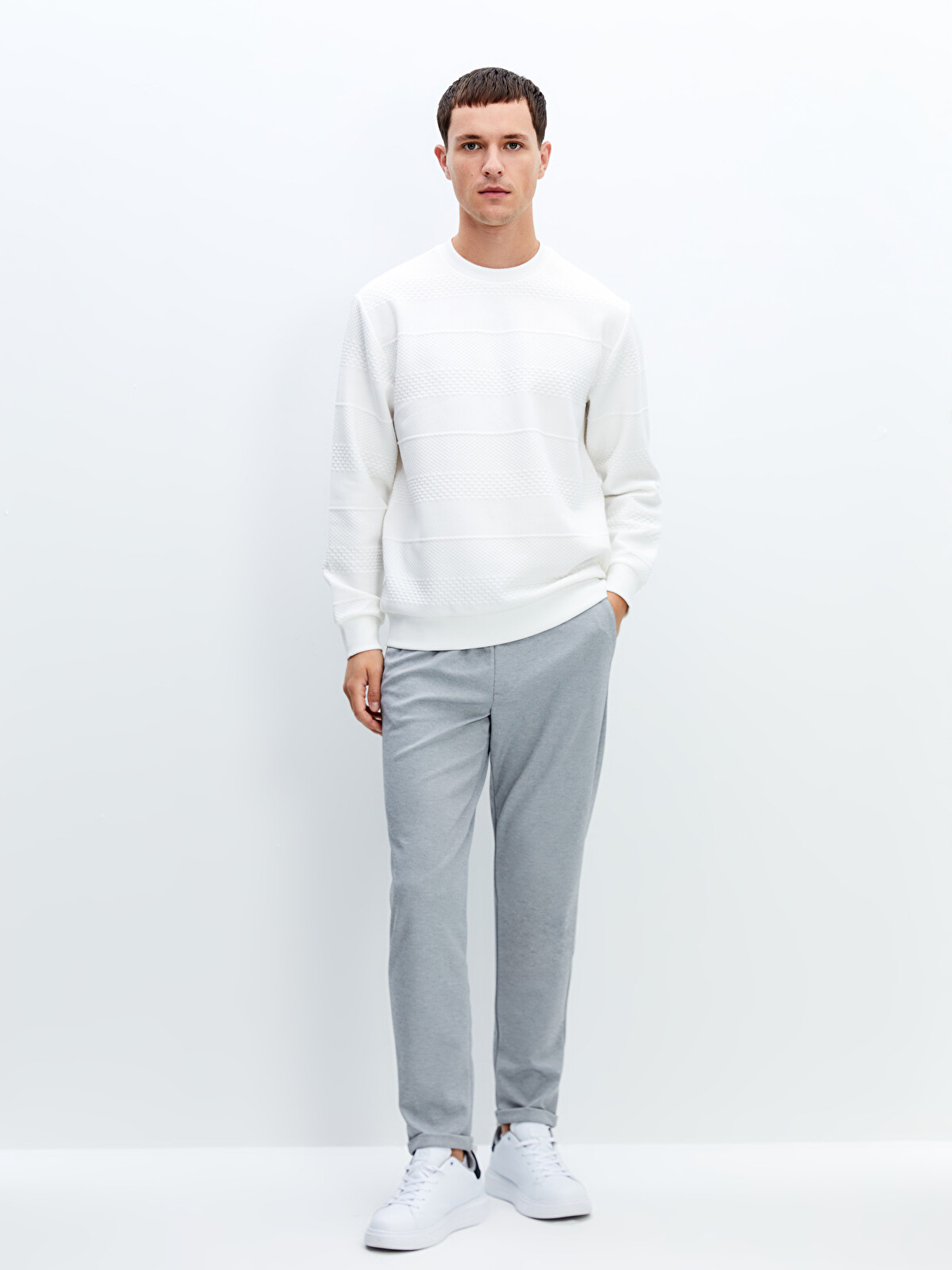 LCW Vision Slim Fit Men's Trousers - W40040Z8-CUZ | LC Waikiki