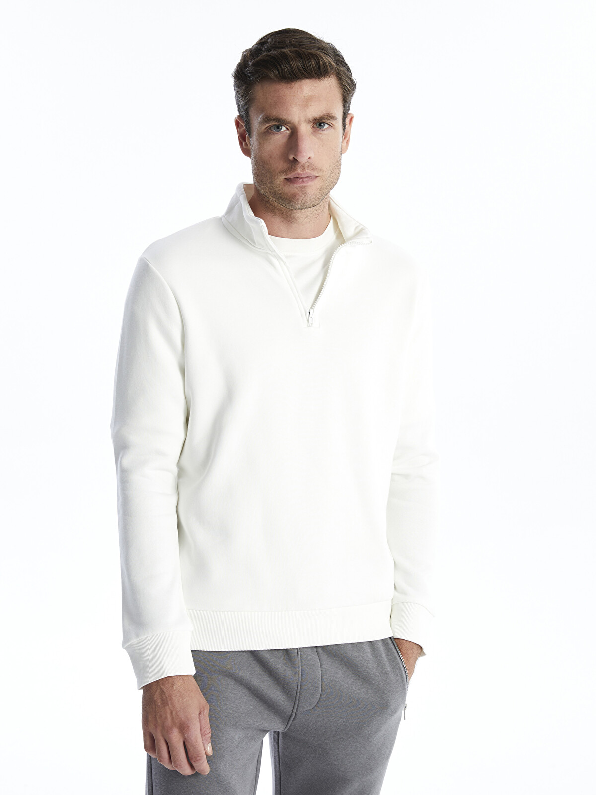 LCWAIKIKI Classic Funnel Neck Long Sleeve Men's Thick Sweatshirt