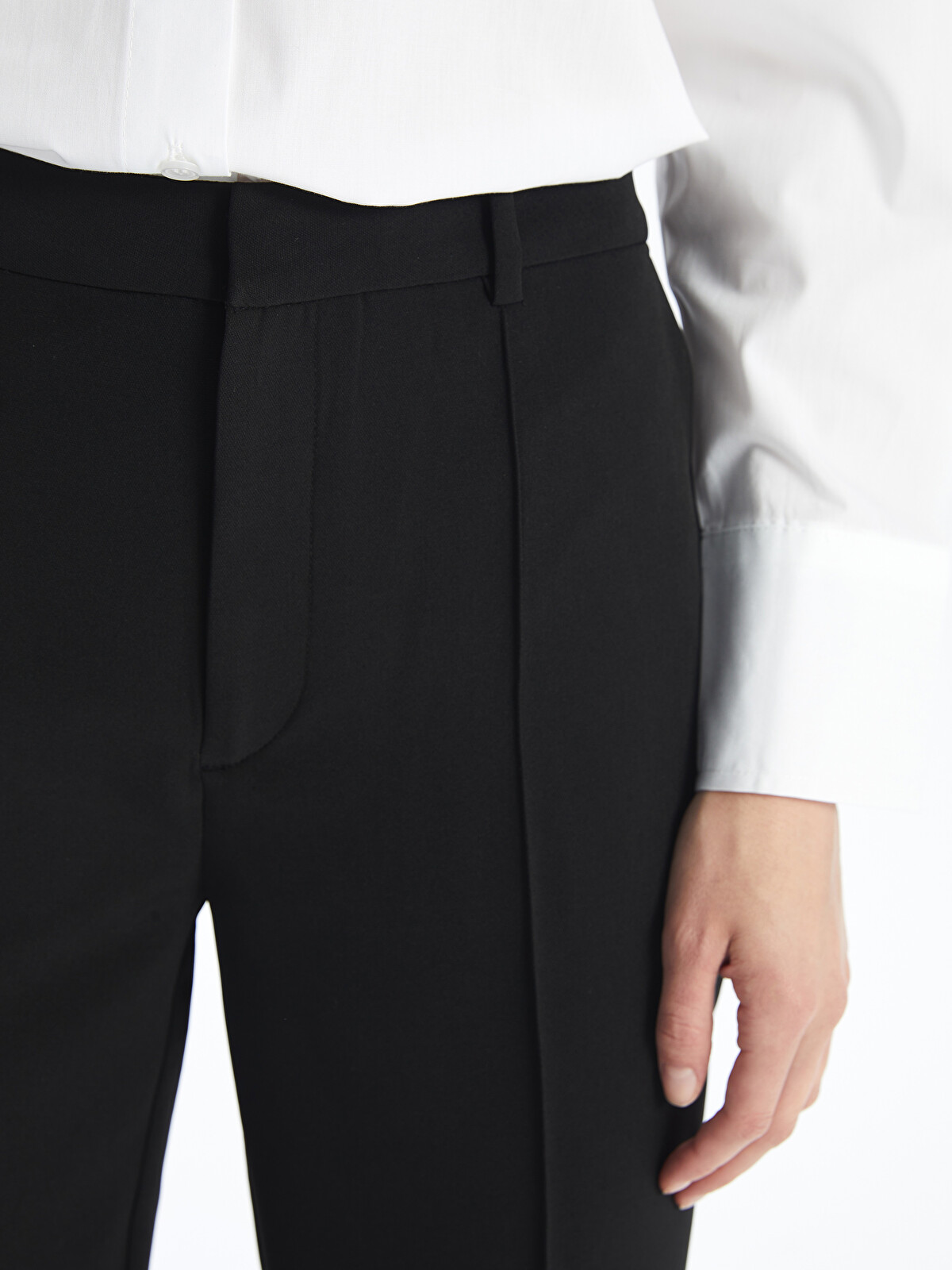 LCW Vision Siyah Standart Fit Kadın Pantolon - W44358Z8-CVL | LCW