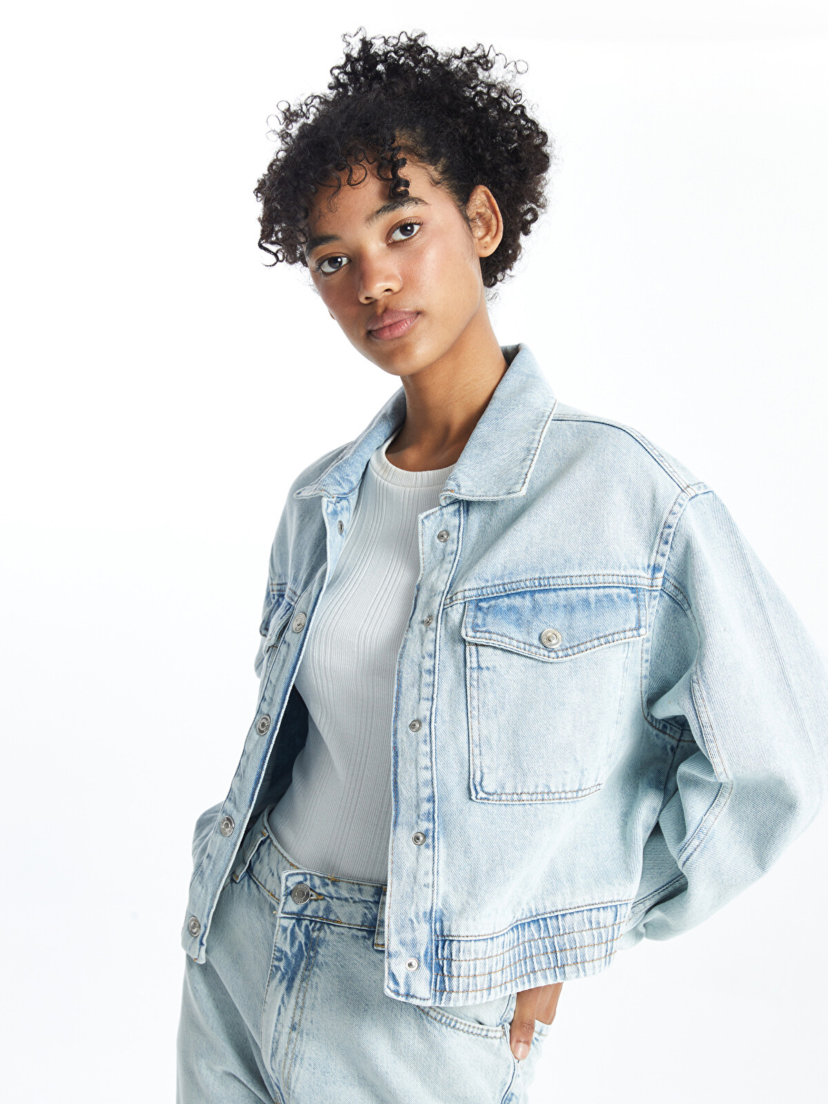 XSIDE Mavi Gömlek Yaka Oversize Crop Kadın Jean Ceket - W47076Z8