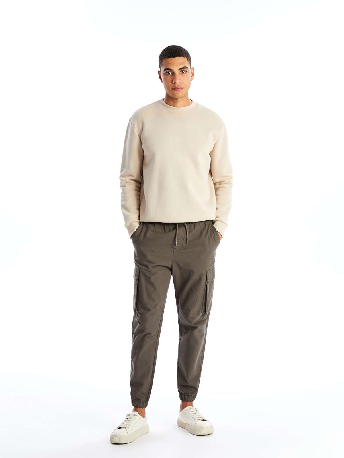 XSIDE Standard Fit Men's Cargo Trousers - W4AQ64Z8-QLA - LC Waikiki