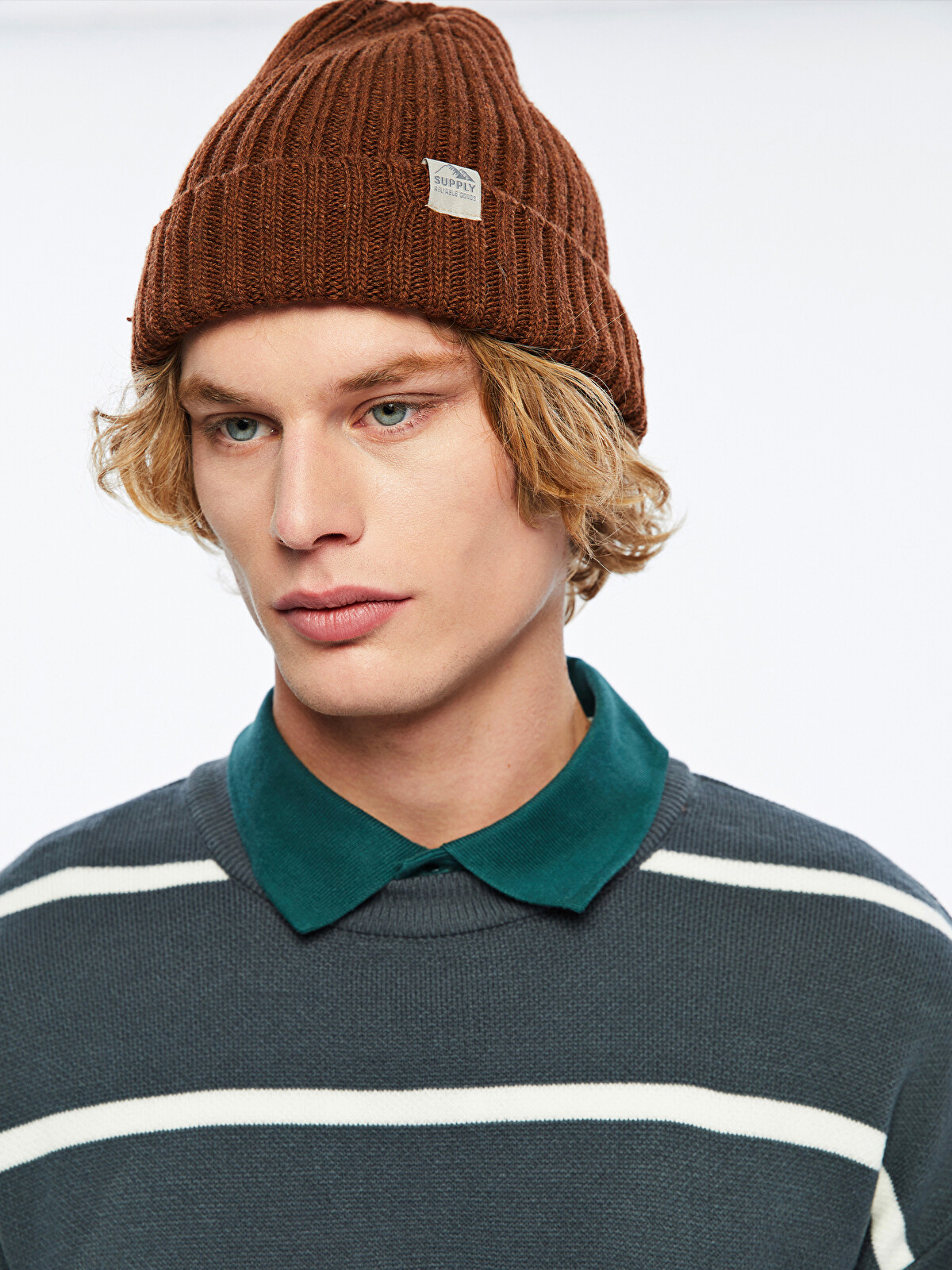 LCW ACCESSORIES Label Embroidered Men's Beanie - W4CN15Z8-ZAQ - LC