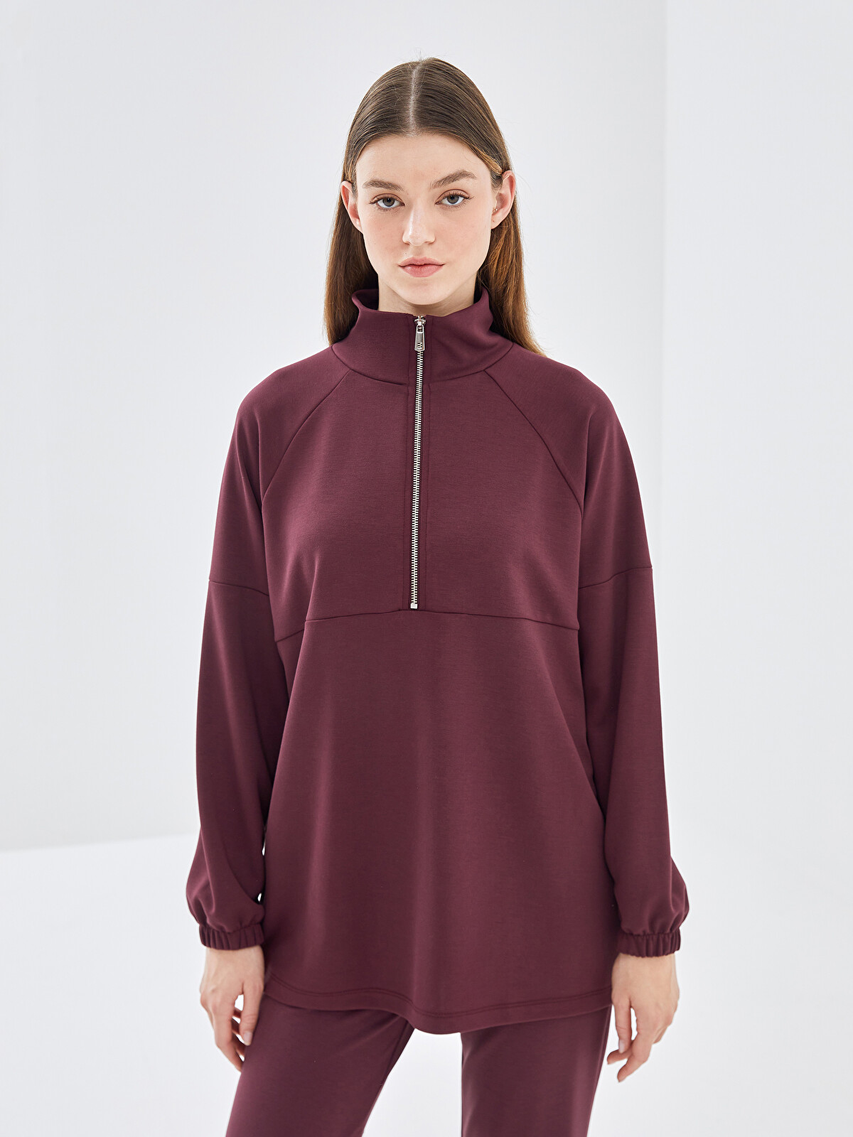 LCW Modest Mürdüm Dik Yaka Düz Oversize Kadın Sweatshirt Tunik LCW Modest Mürdüm Dik Yaka Düz Oversize Kadın Sweatshirt Tunik