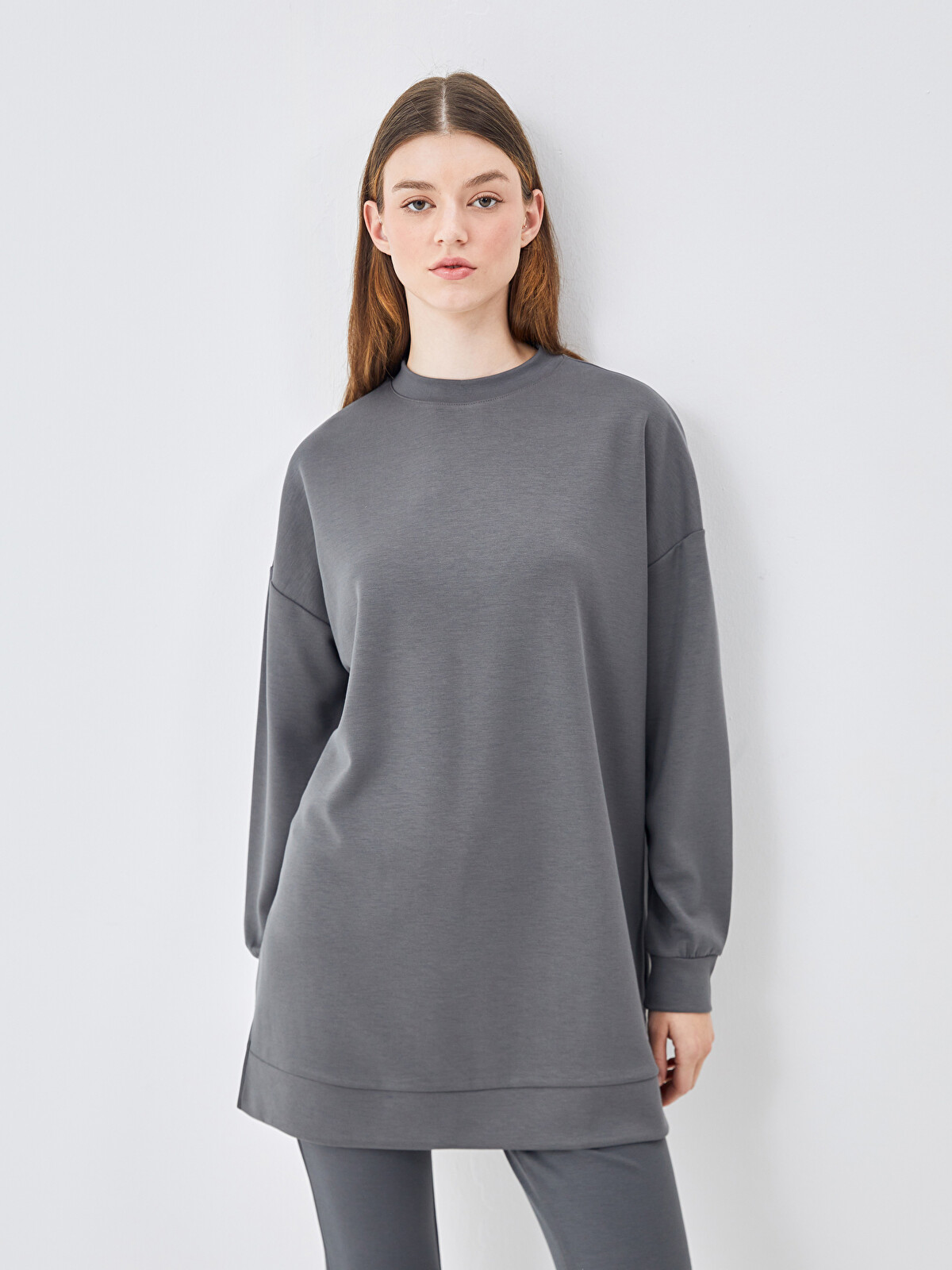 LCW Modest Gri Bisiklet Yaka Kadın Sweatshirt Tunik - W4H318Z8-HGL LCW Modest Gri Bisiklet Yaka Kadın Sweatshirt Tunik - W4H318Z8-HGL