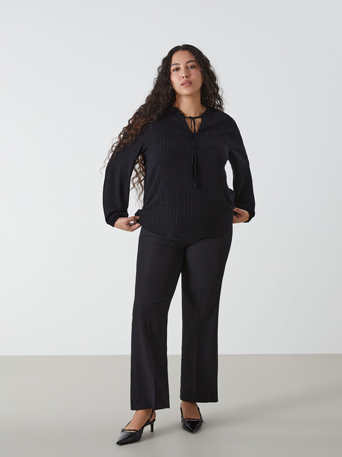 LCWAIKIKI Classic Standard Fit Women's Trousers -W4HS64Z8-CVL - LC