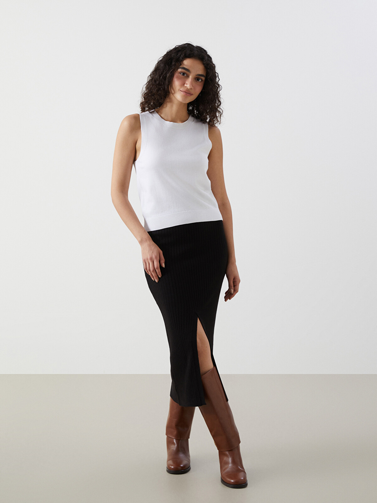 LCW Comfort Women's Knit Skirt With Elastic Waist And Texture