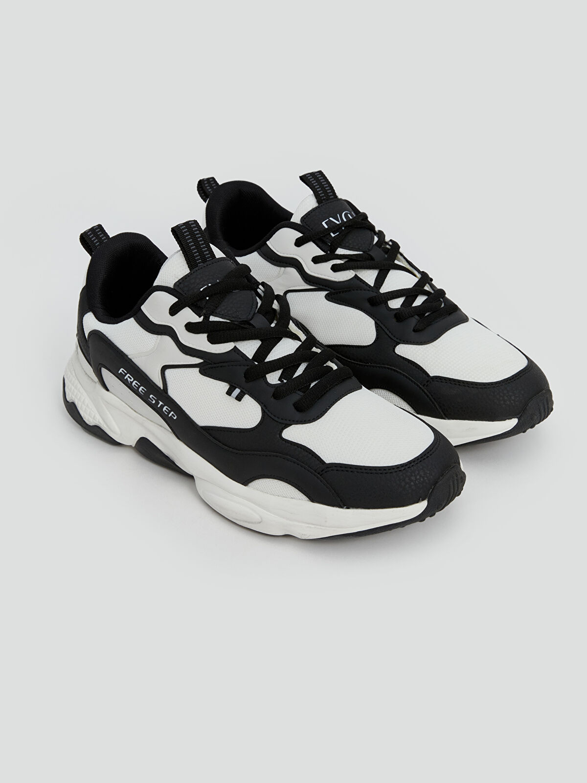 EYCH Siyah Bağcıklı Erkek Spor Ayakkabı - W4L788Z8-HUC | LCW