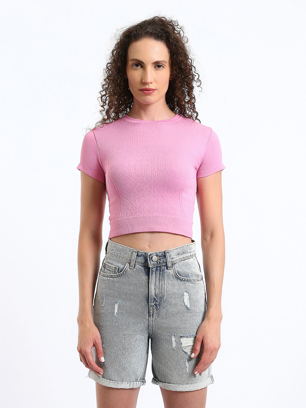 LCWAIKIKI Classic Bisiklet Yaka Düz Kısa Kollu Kadın Crop Tişört
