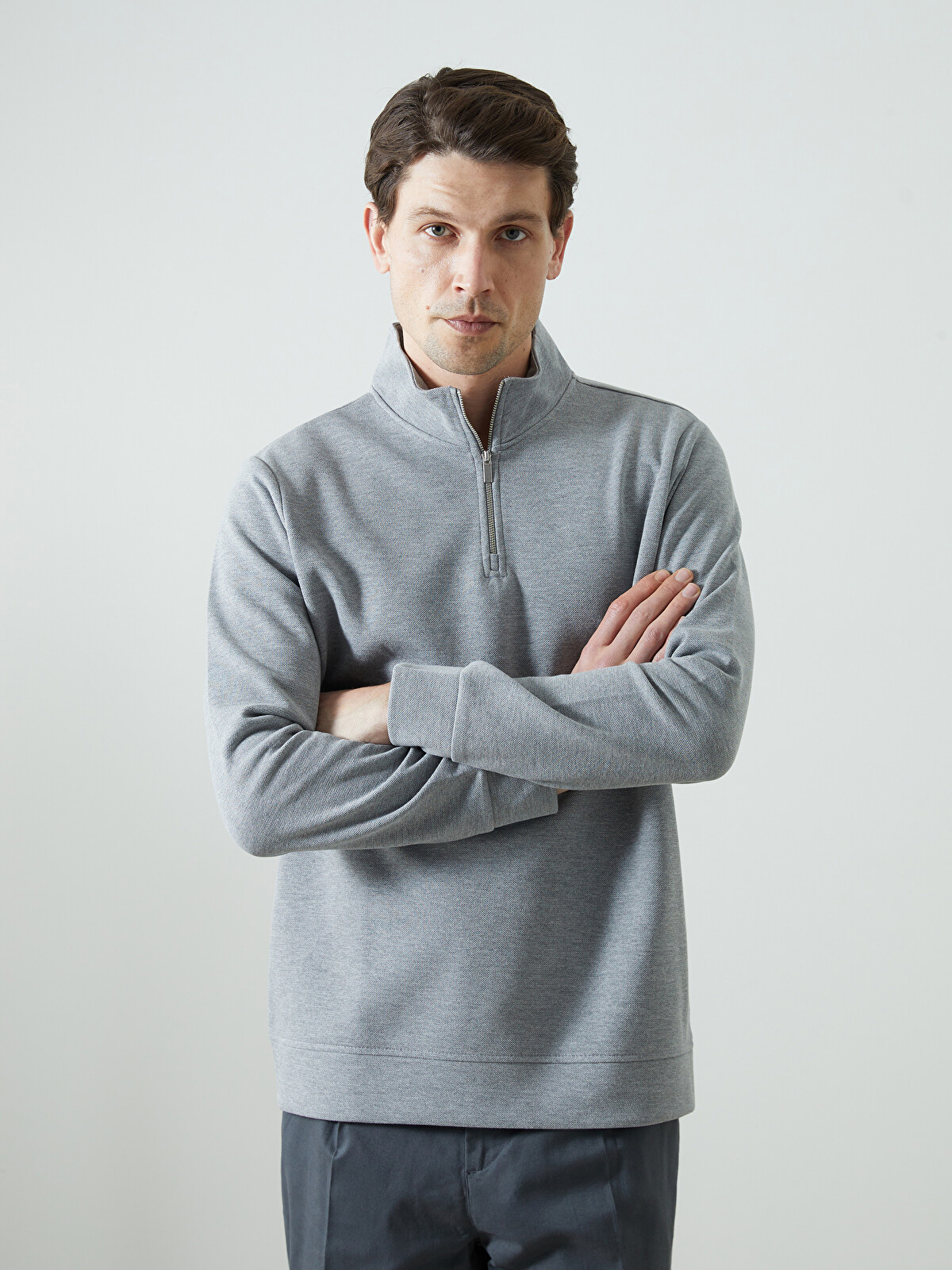 LCWAIKIKI Classic Dik Yaka Erkek Sweatshirt
