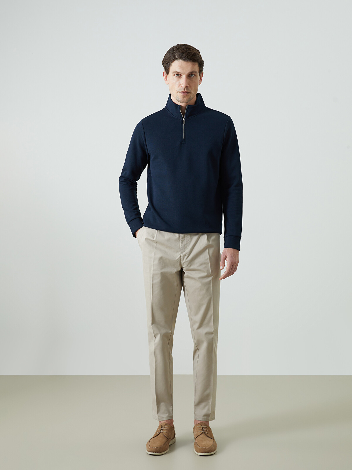 LCWAIKIKI Classic Standart Kalıp Gabardin Erkek Pileli Chino