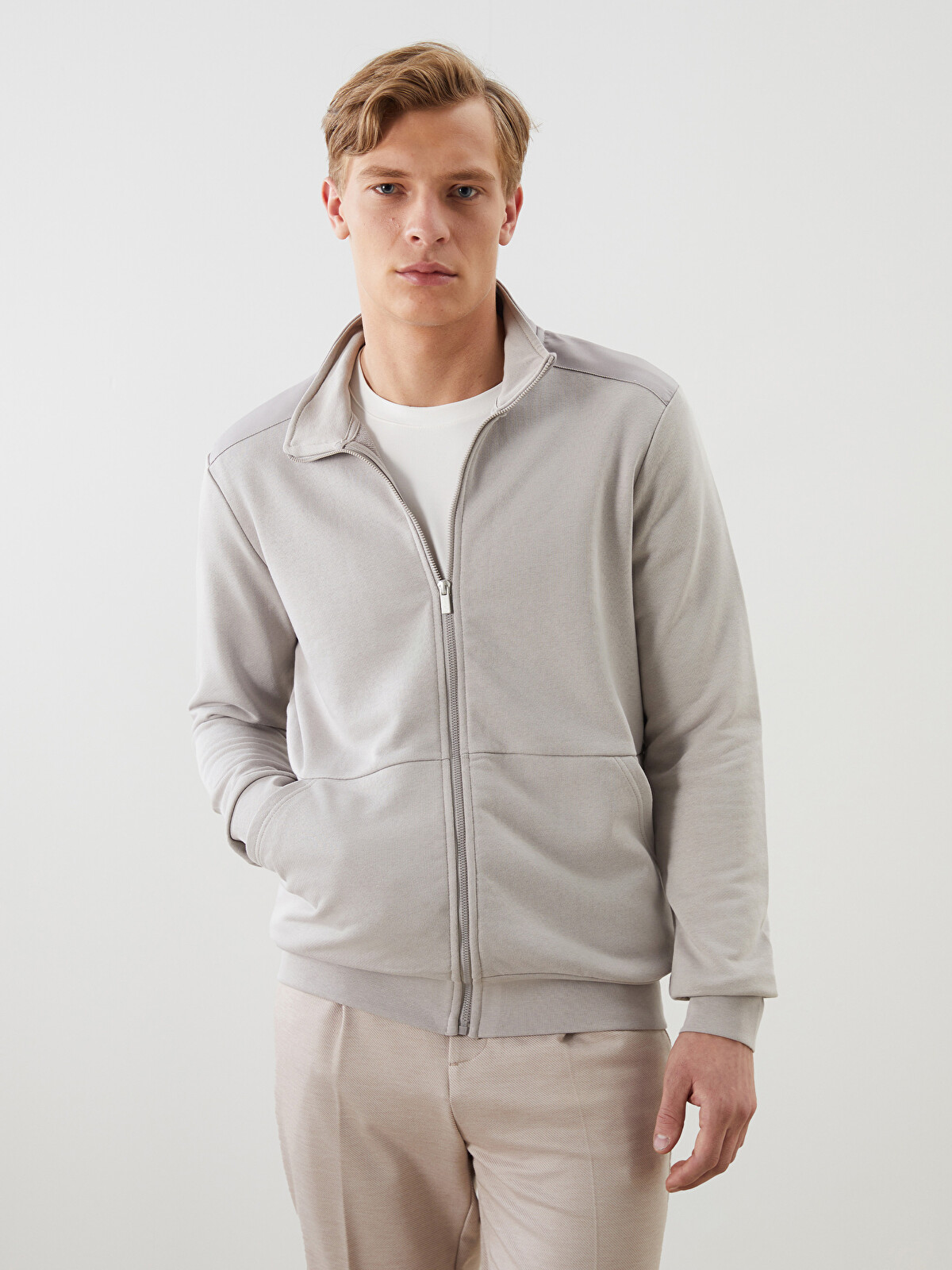 LCWAIKIKI Basic Gri Dik Yaka Uzun Kollu Erkek Fermuarlı Sweatshirt