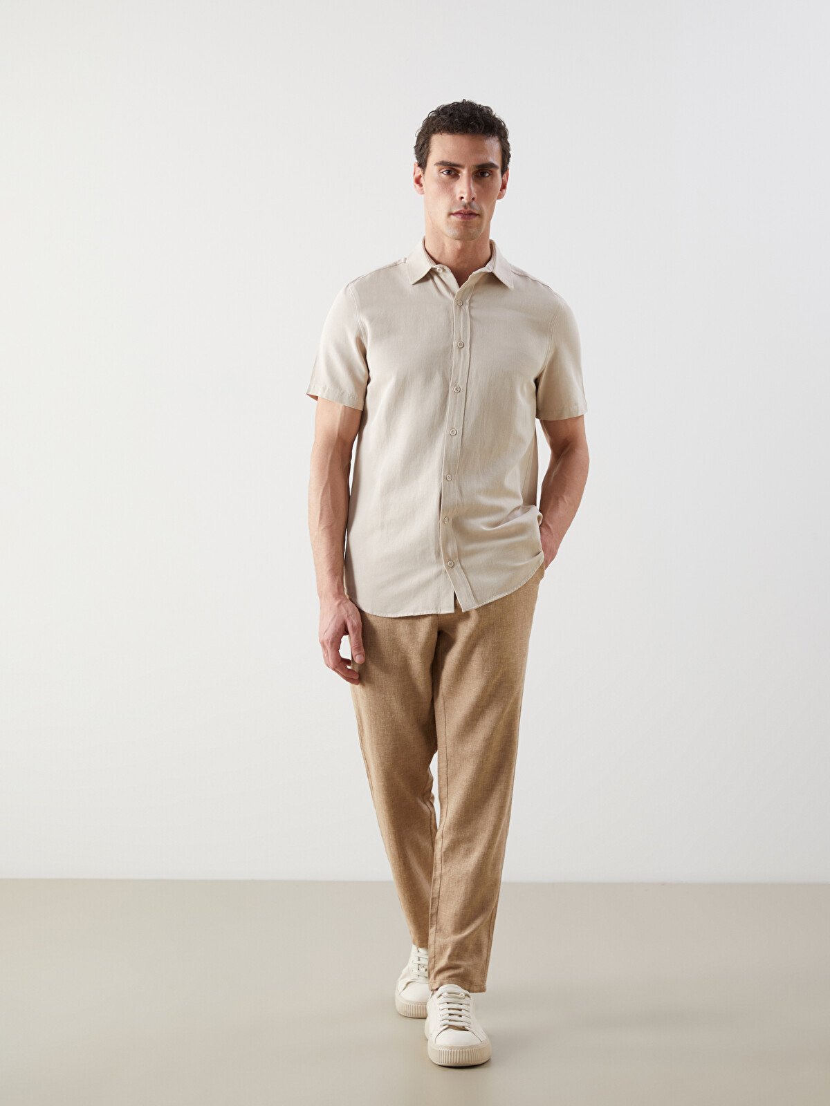 LCWAIKIKI Classic Man Beige Chino Trousers - S51104Z8-Z4P | LC Waikiki