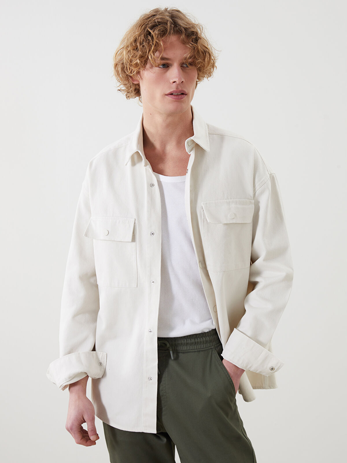 トップス LEWIN / WHITE gadidanoniem XSIDE Rahat Kalıp Gabardin Erkek Gömlek Ceket - S51860Z8-FWZ | LCW