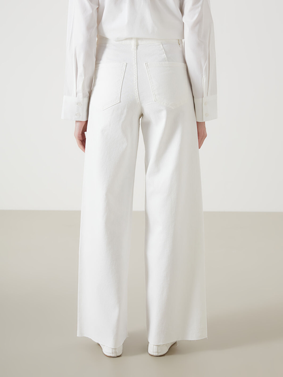 LCW Jeans Beyaz Wideleg Kadın Dikişsiz Jean Pantolon - S52281Z8