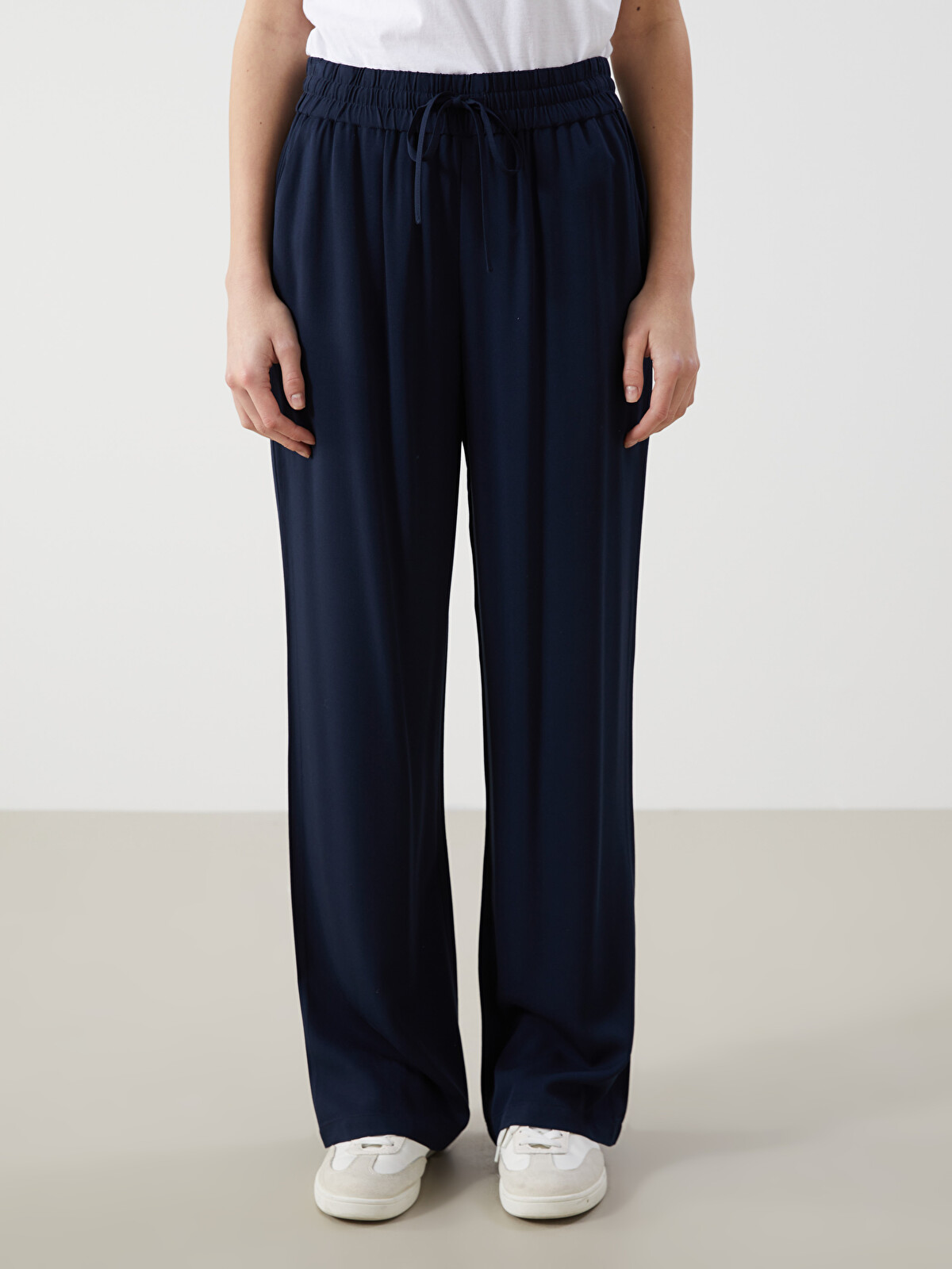 WEWILL　FLAT WAIST TROUSERS LCWAIKIKI Classic Elastic Waist Women's Trousers - S52573Z8-E1J