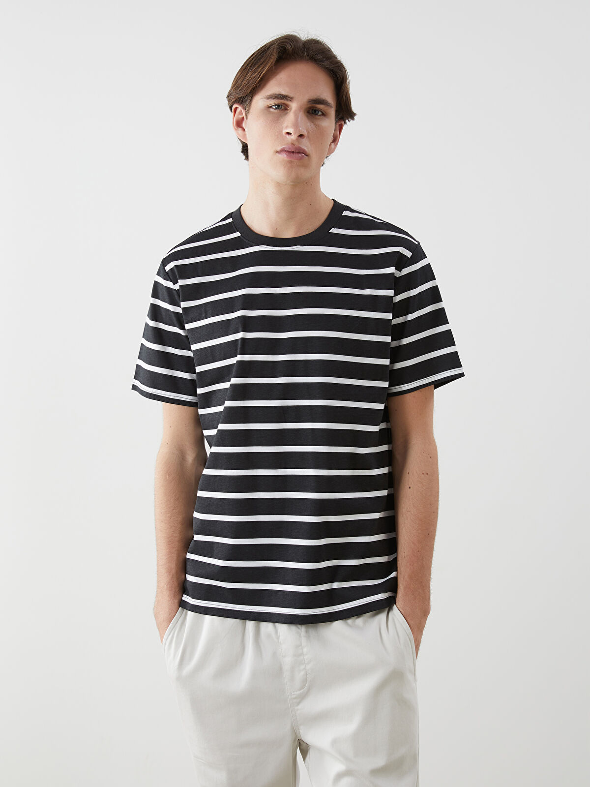Tシャツ・カットソー STRIPED T-SHIRT Black White Striped T Shirt Vertical Lines Print Harajuku