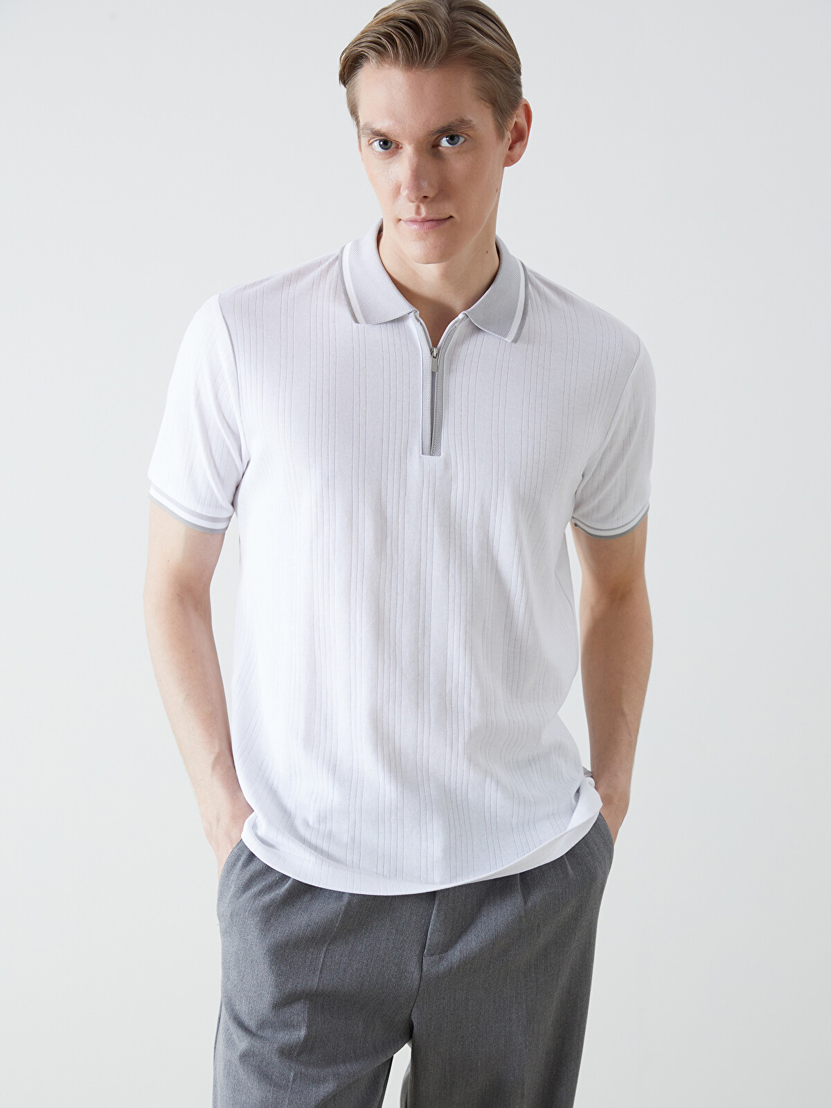 LCWAIKIKI Classic Polo Neck Short Sleeve Men's T-Shirt - S52845Z8