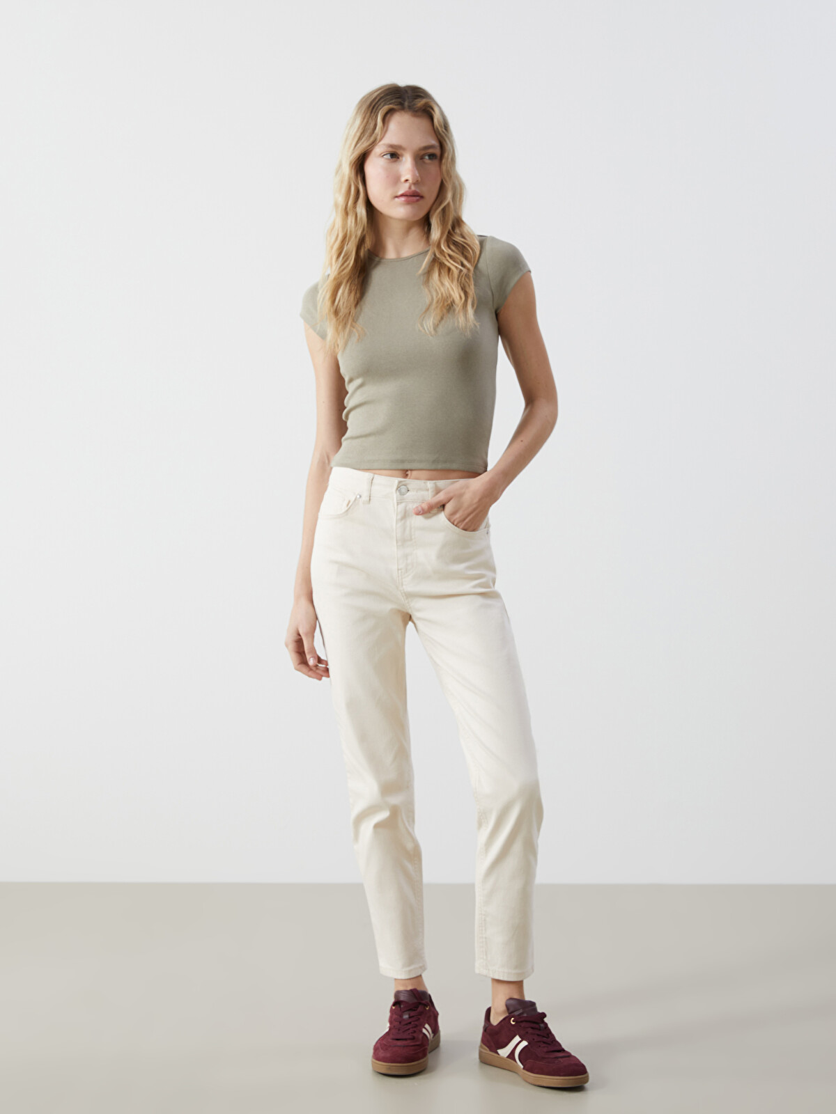 XSIDE Beyaz Mom Fit Kadın Jean Pantolon - S53108Z8-R9J | LCW