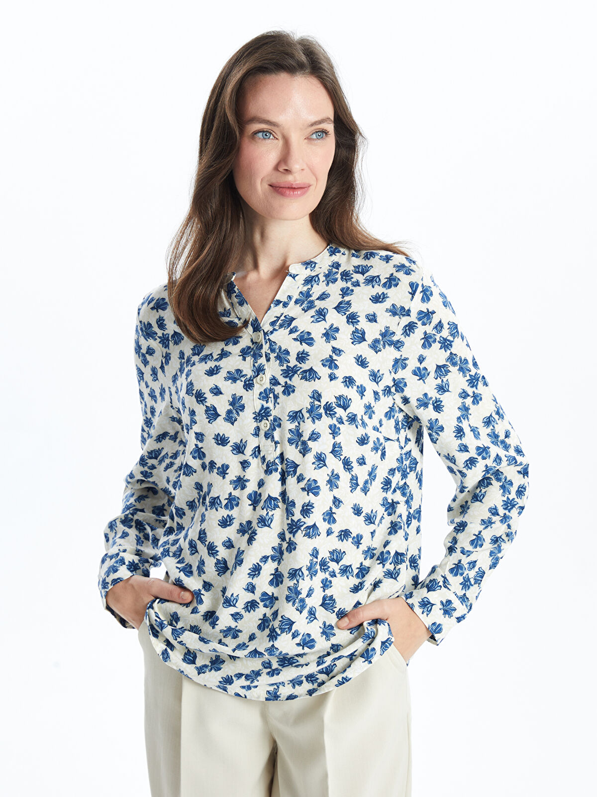 LCW Grace Notch Neck Patterned Women's Blouse -S53332Z8-LQQ