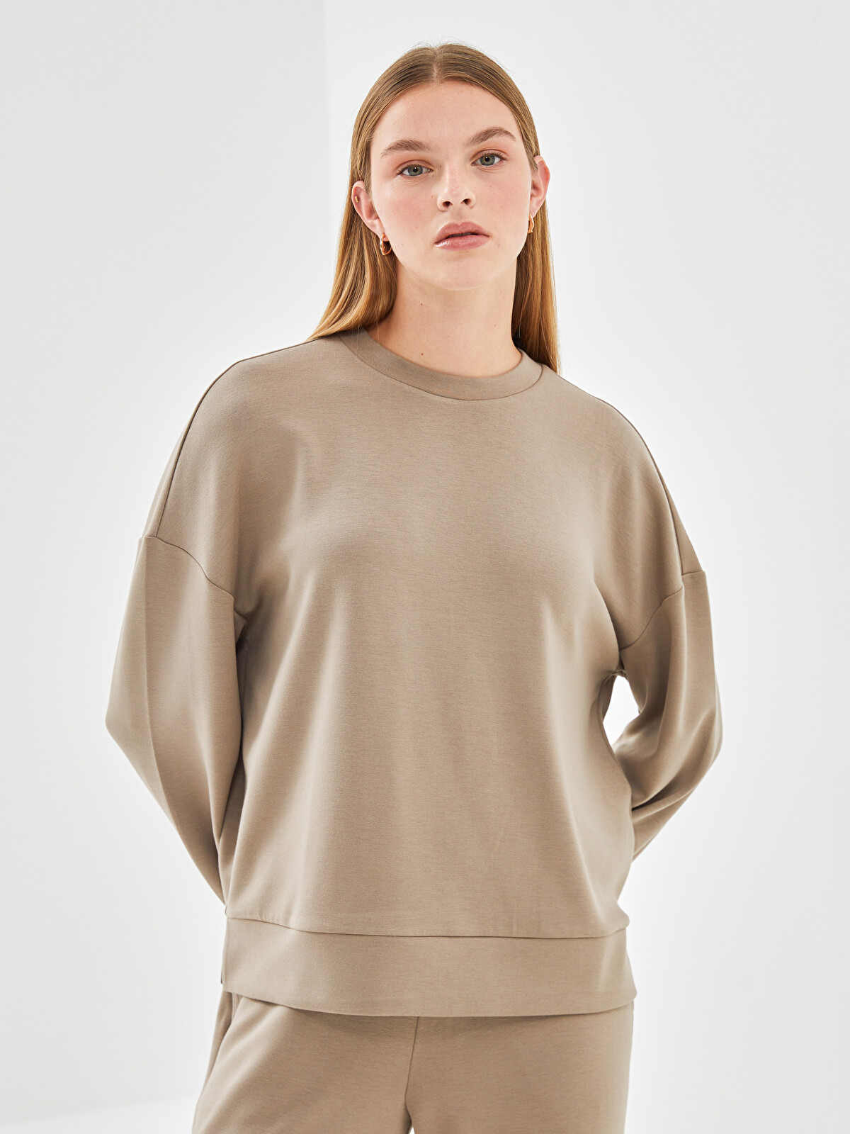 LCW Vision Bej Bisiklet Yaka Oversize Kadın Sweatshirt - S54604Z8