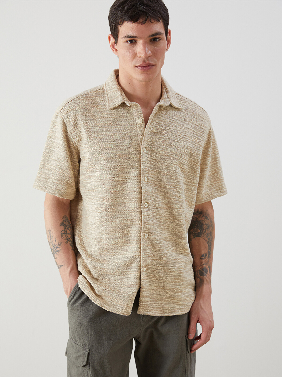 XSIDE Regular Fit Short Sleeve Men's Shirt - S56006Z8-VGK - LC Waikiki