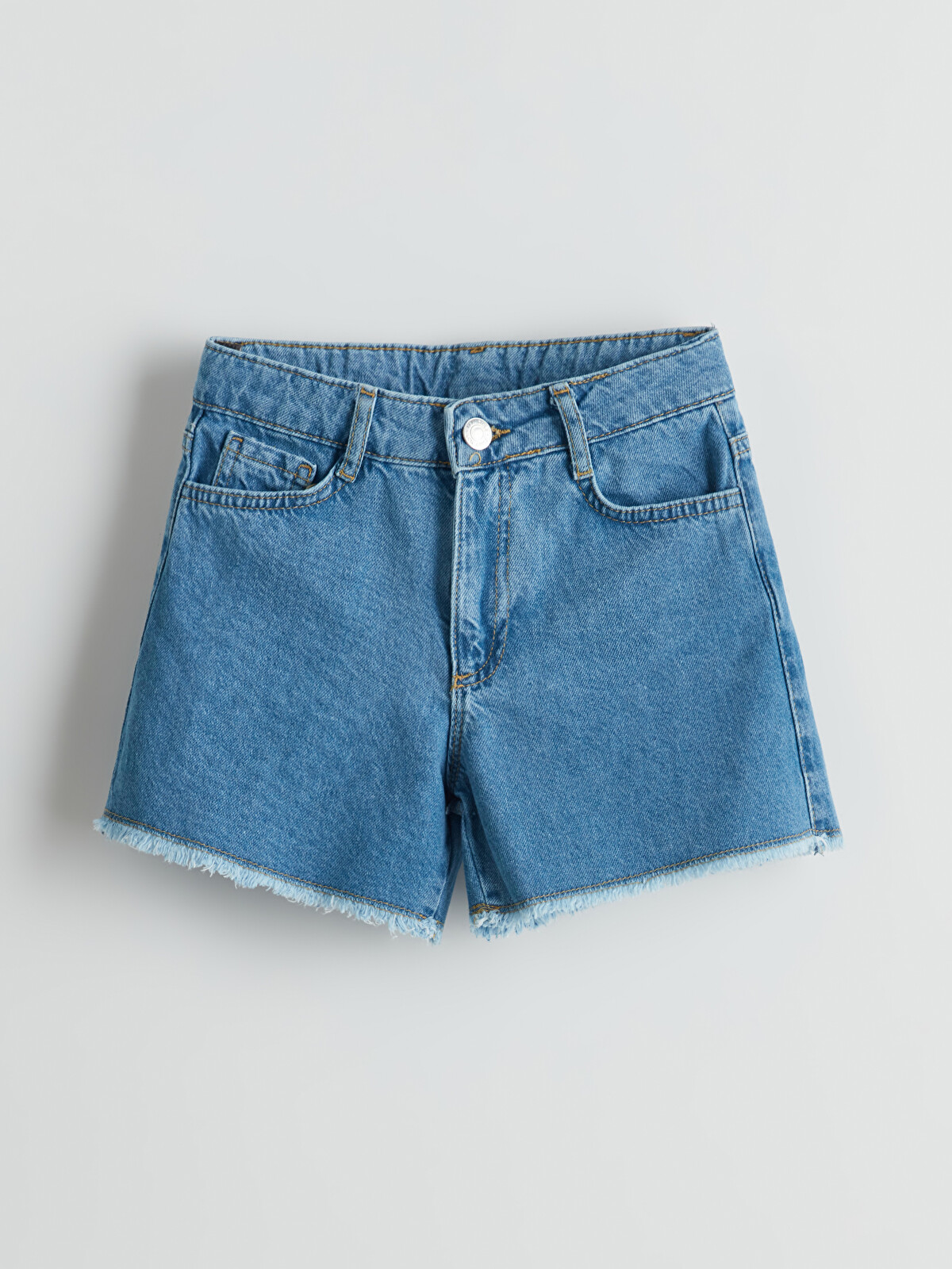 LCW Kids Mavi Beli Ayarlanabilir Lastikli Kız Çocuk Jean Şort