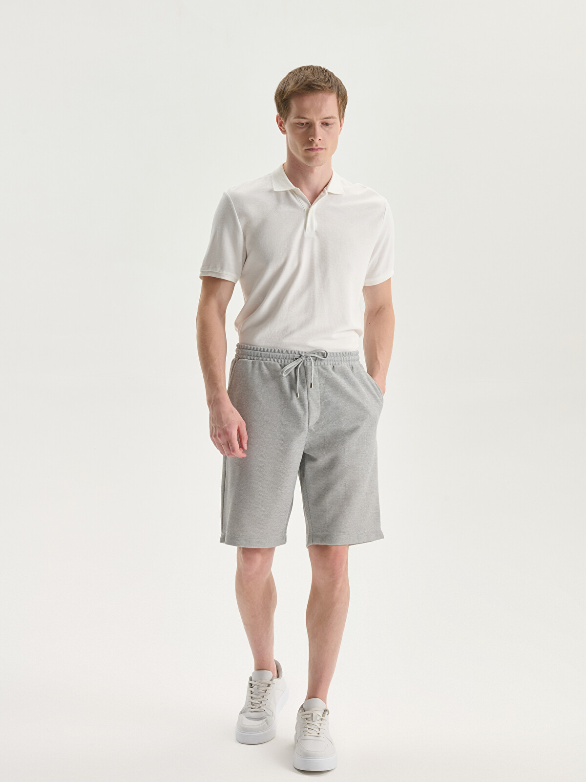 LCW Vision Slim Fit Men's Shorts - S56583Z8-CUZ | LC Waikiki