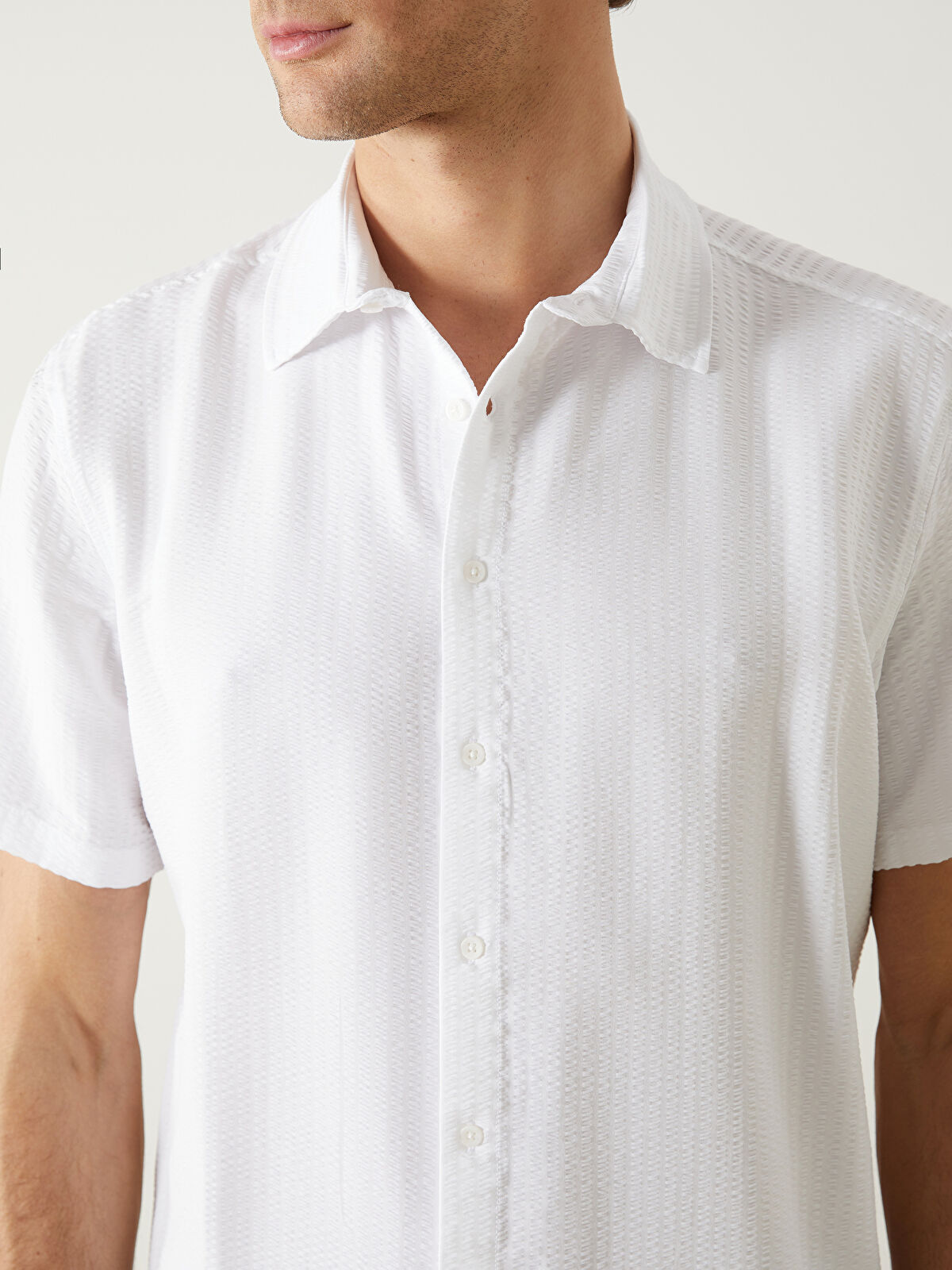 Regular Fit Short Sleeve Men's Shirt -S56802Z8-Q6K - LC Waikiki