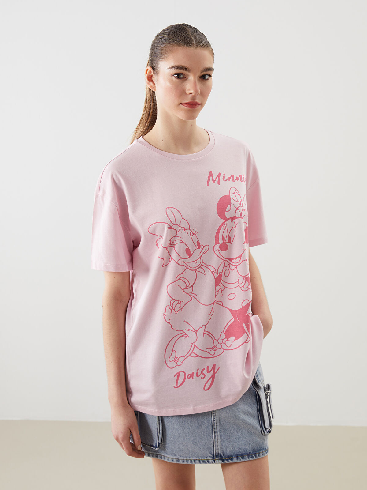 XSIDE Minnie Mouse and Daisy Duck Printed Women's T-Shirt