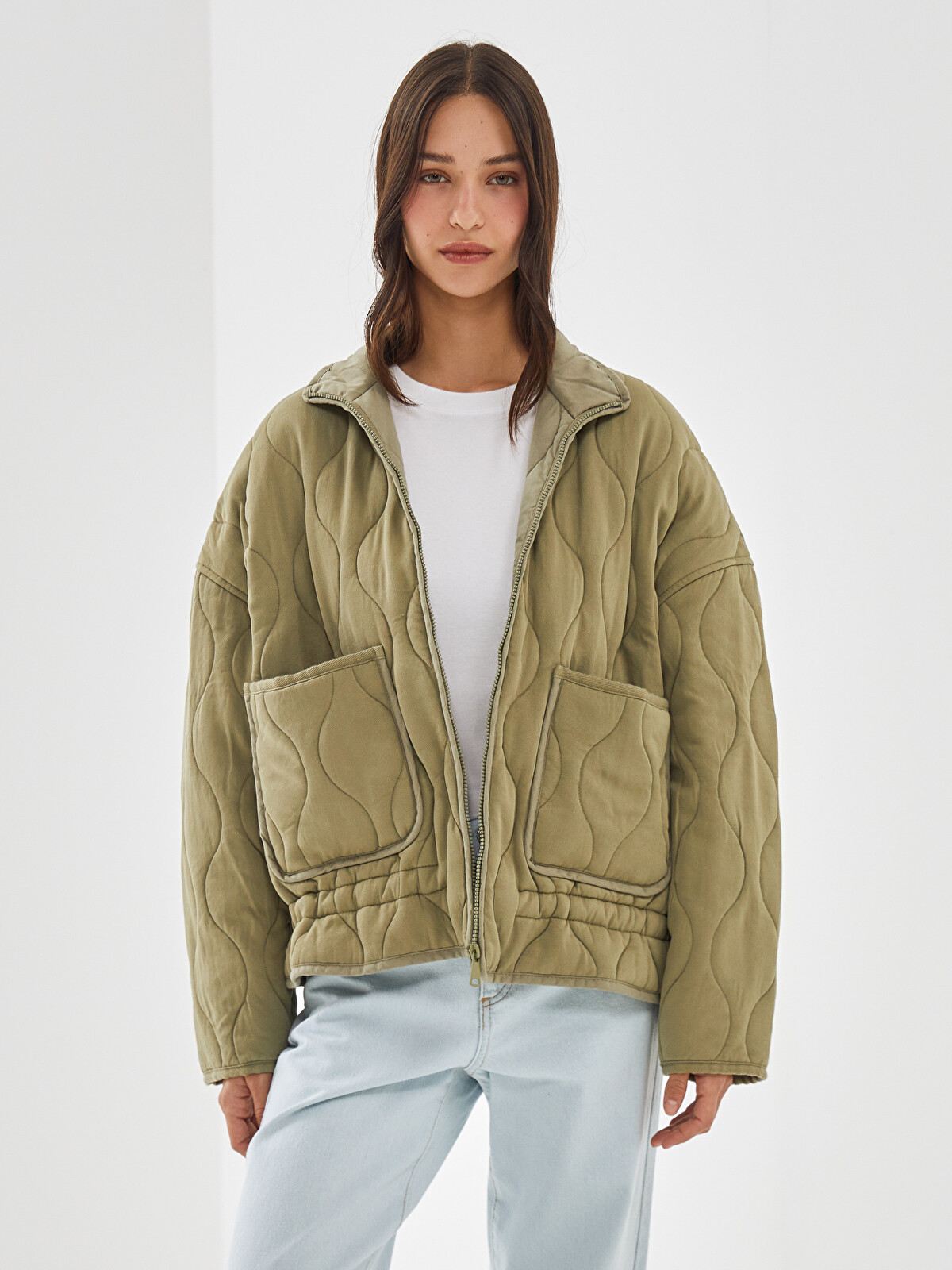 LCW Vision Dik Yaka Kapitone Oversize Kadın Şişme Mont - S57985Z8