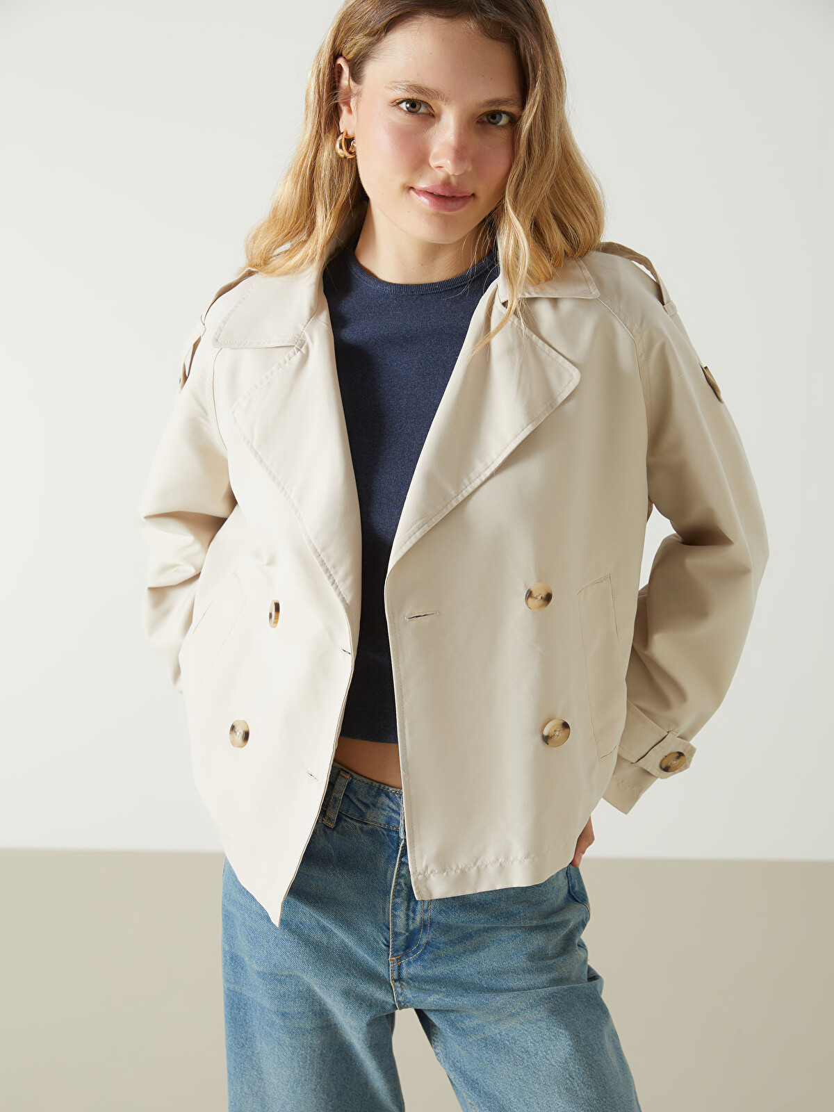 LCW Vision Ceket Yaka Oversize Kadın Trençkot - S57989Z8-VZD | LC