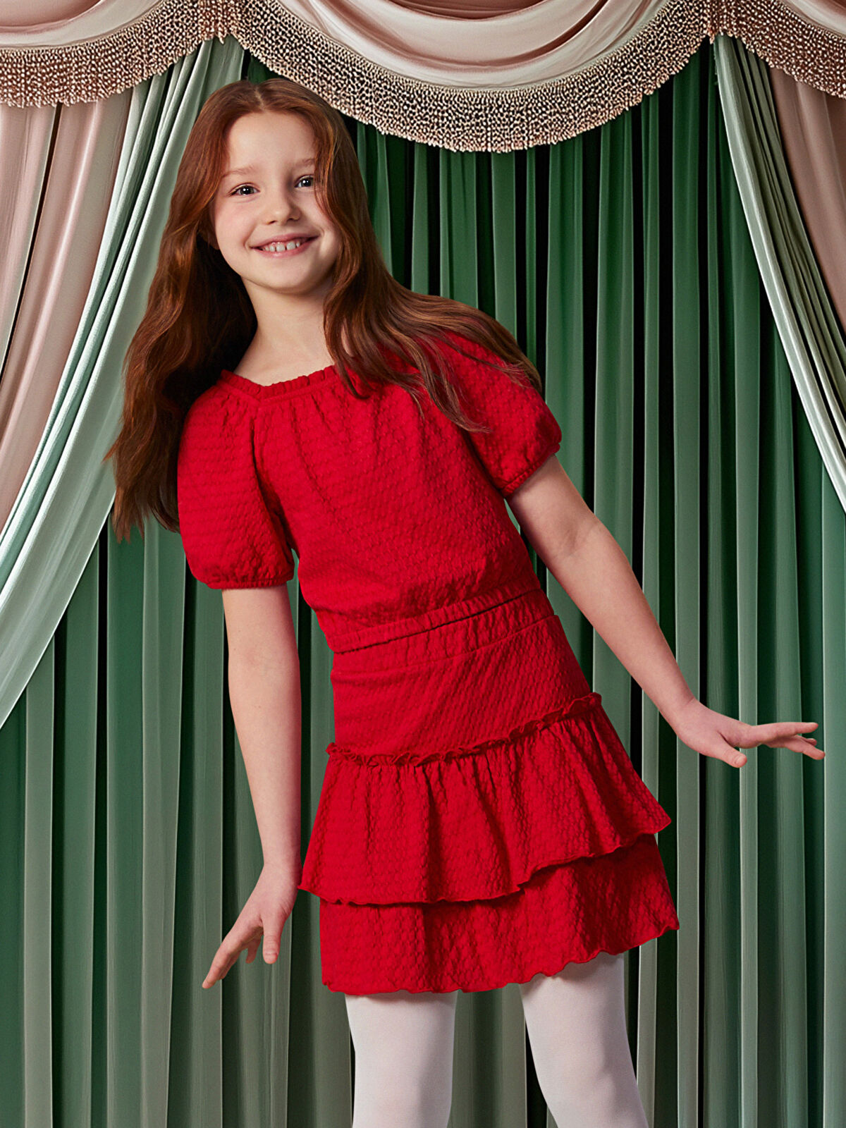 LCW Kids Kare Yaka Dokulu Kız Çocuk Crop Bluz