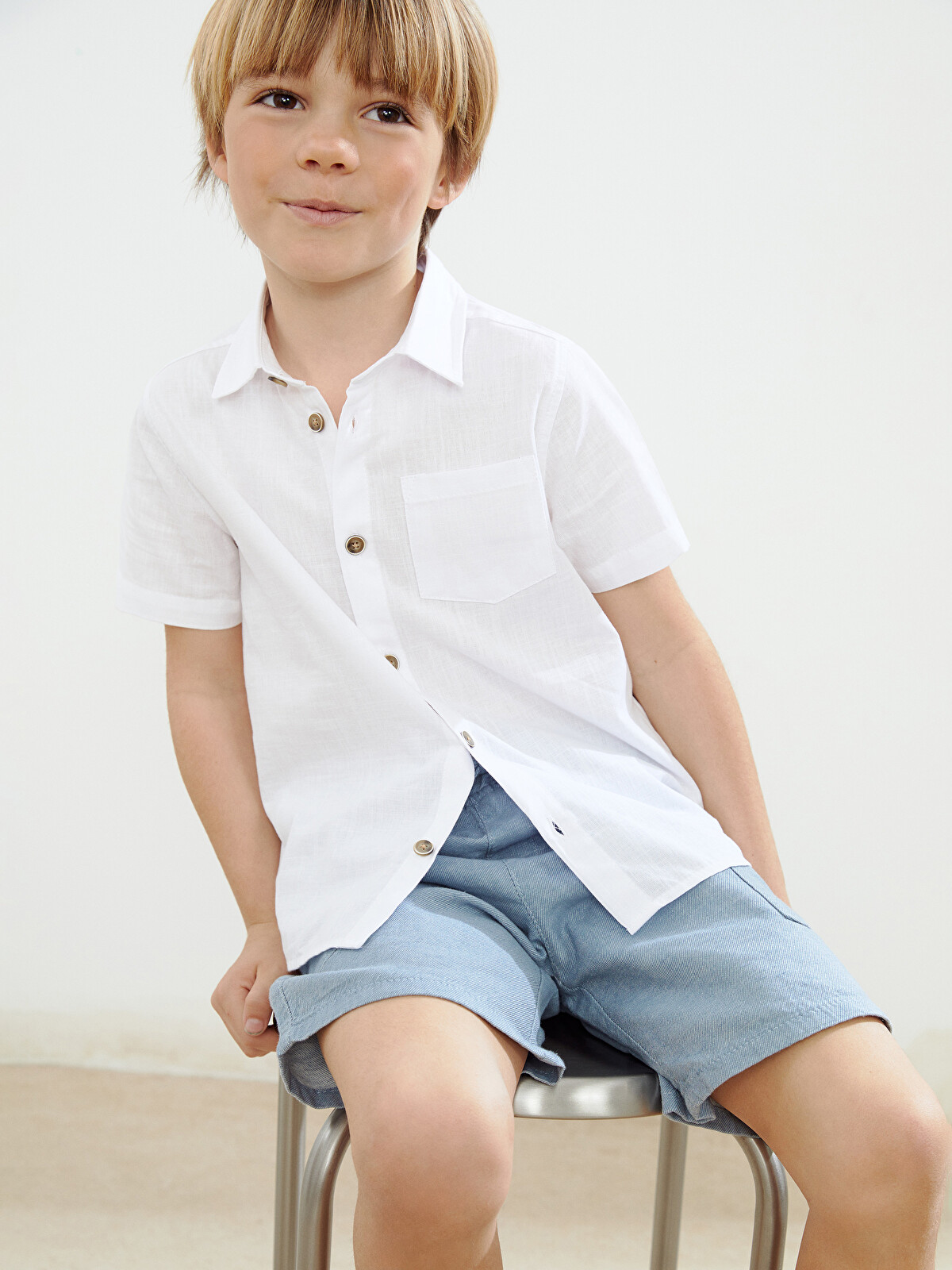 LCW Kids Basic Pocket Boys' Poplin Shirt - S5DF04Z1-Q6K | LC Waikiki
