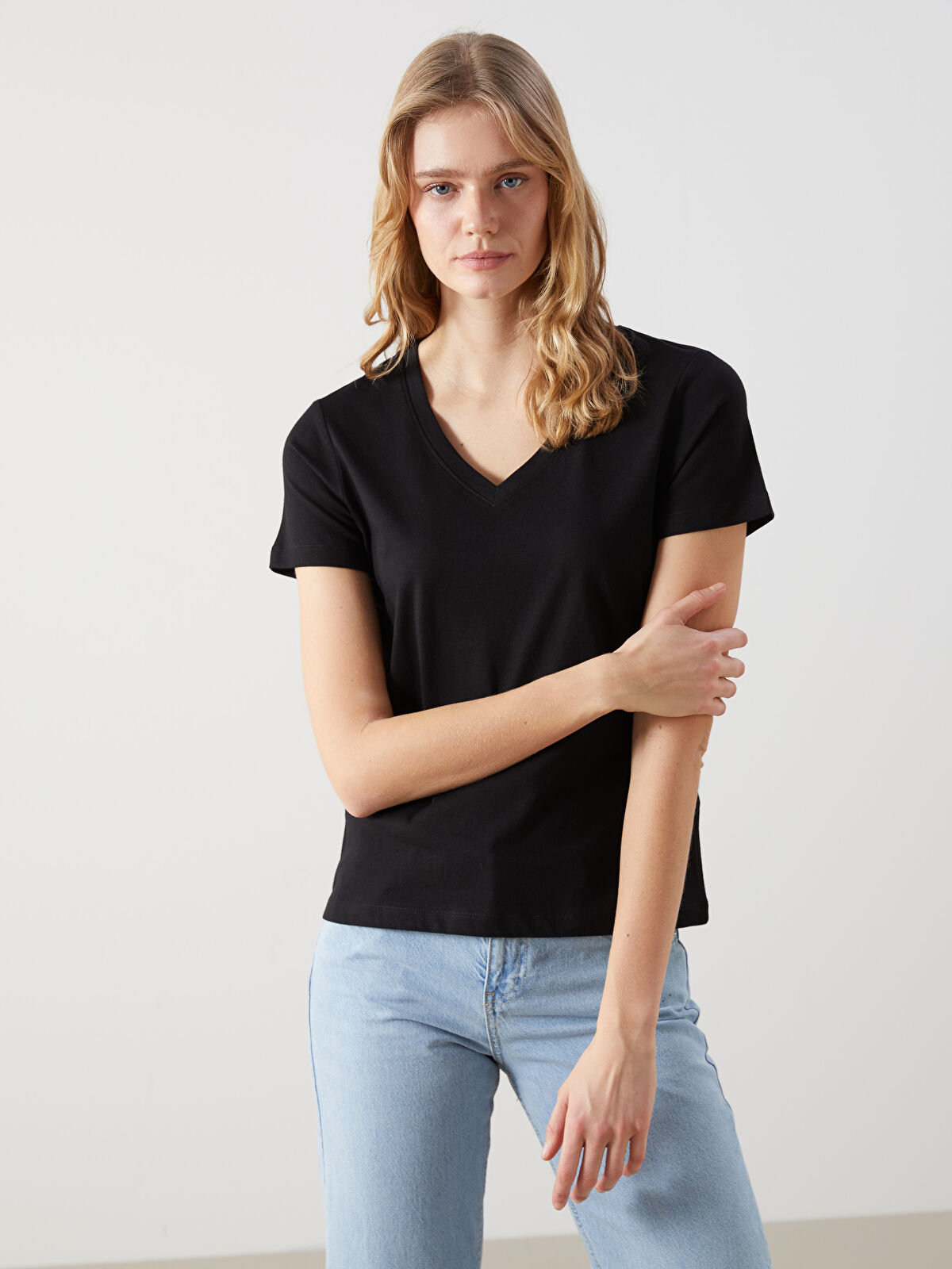 レディースファッション Romanstii Womens Classic-Fit Short Sleeve V-Neck T-Shirt,Black,L RESIST relaxed v-neck t-shirt — One Temecula Valley PAC