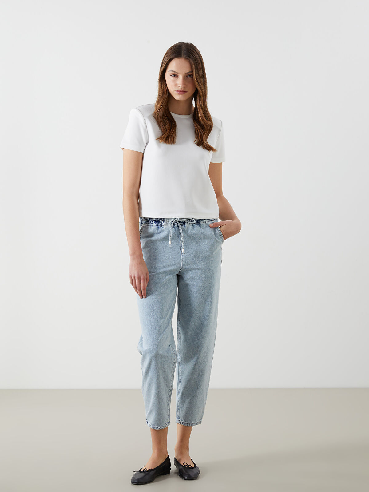 LCW Jeans İndigo Beli Lastikli Mom Fit Kadın Jean Pantolon