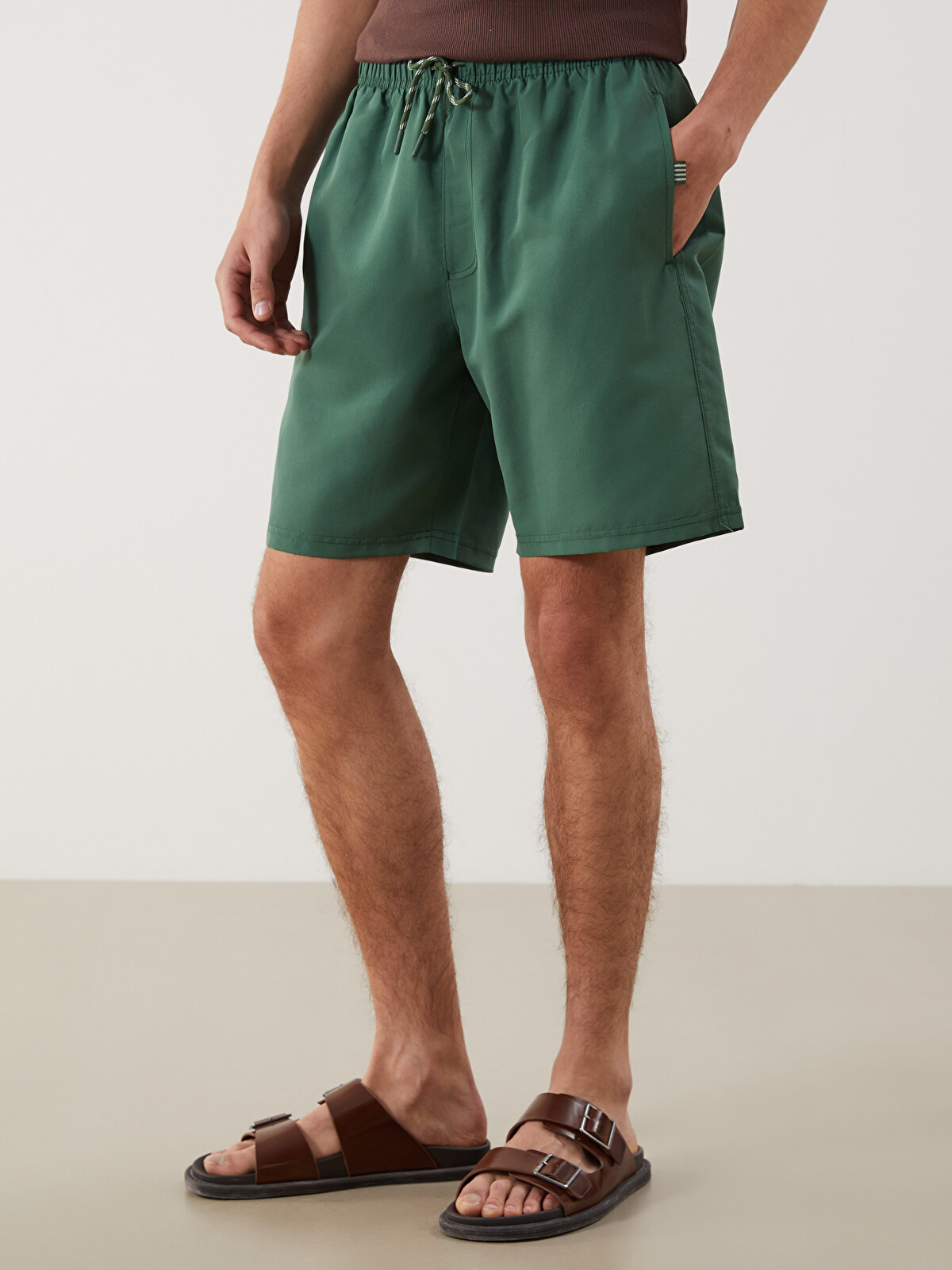 LCWAIKIKI Classic Short Length Basic Men's Swimming Shorts