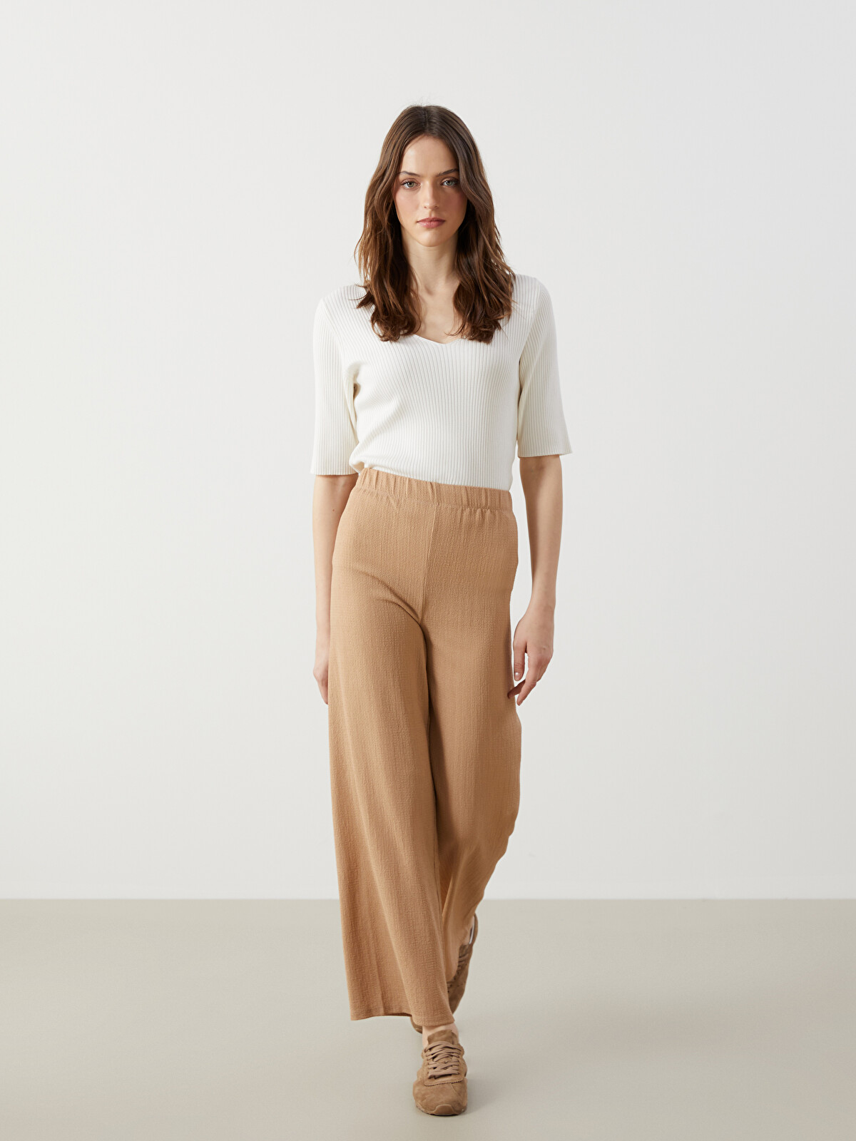 LCWAIKIKI Classic Elastic Waist Textured Women's Pants - S5ED74Z8