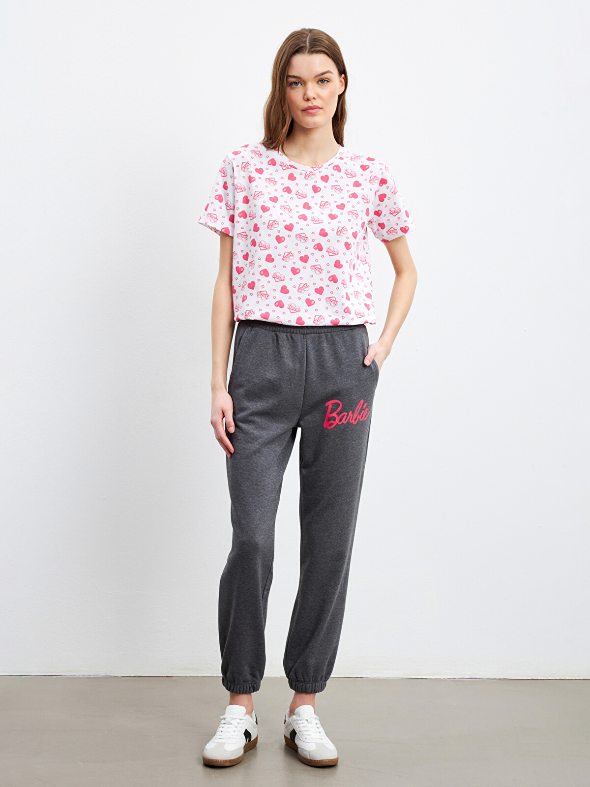LCWAIKIKI Classic Elasticated Waist Barbie Printed Women's Jogger